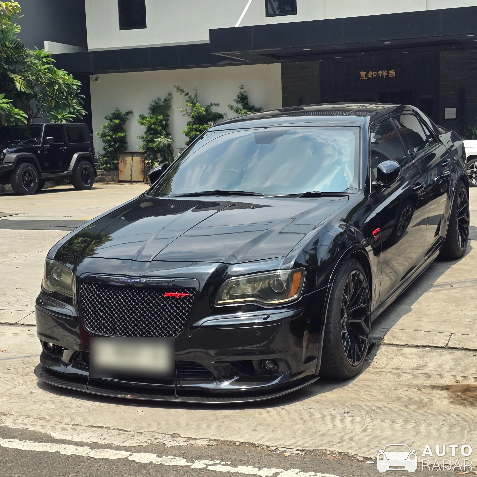 Chrysler 300 SRT8 spotted in Jakarta, Indonesia