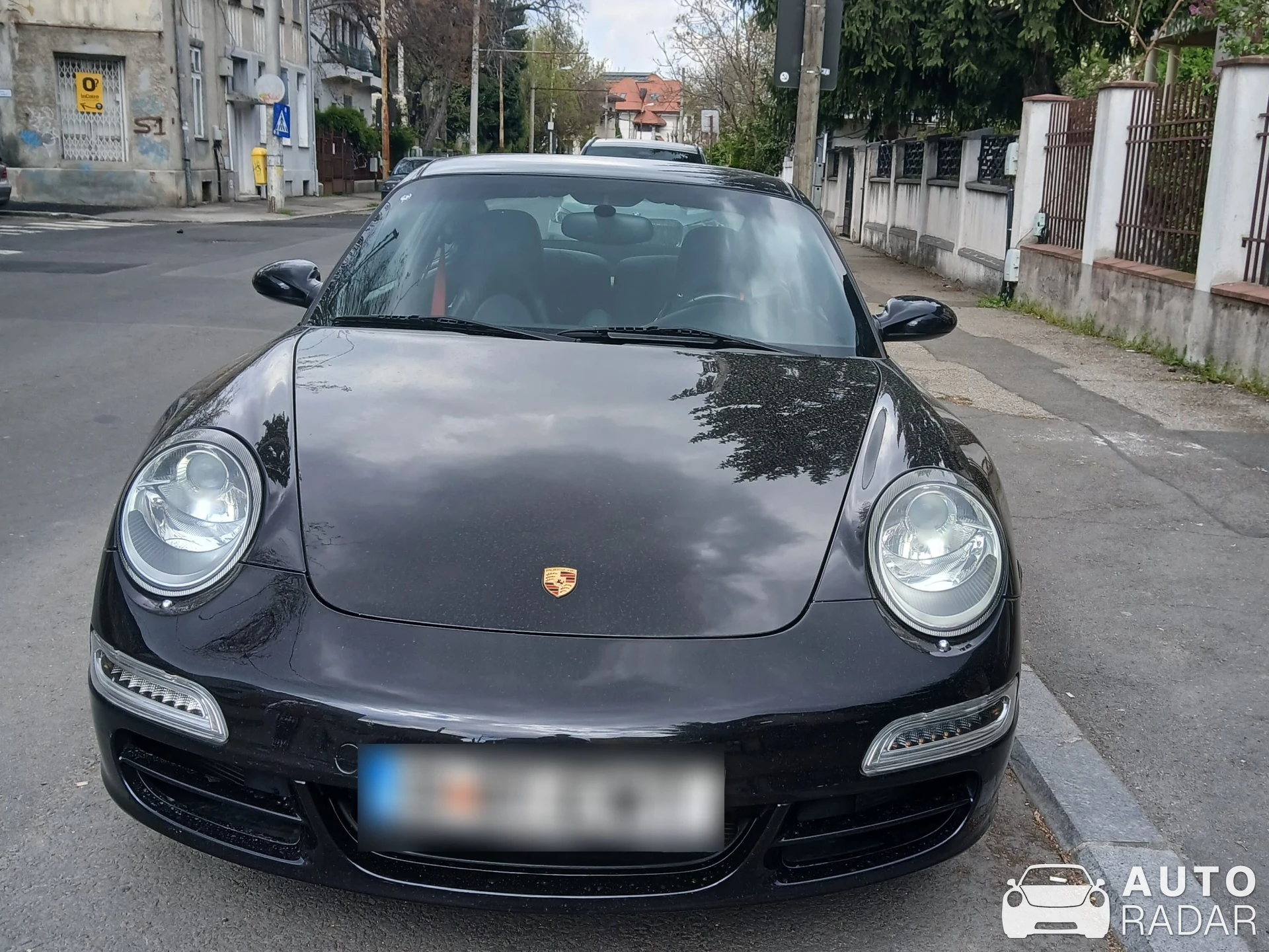 Porsche 997 Carrera 4 spotted in Bucharest