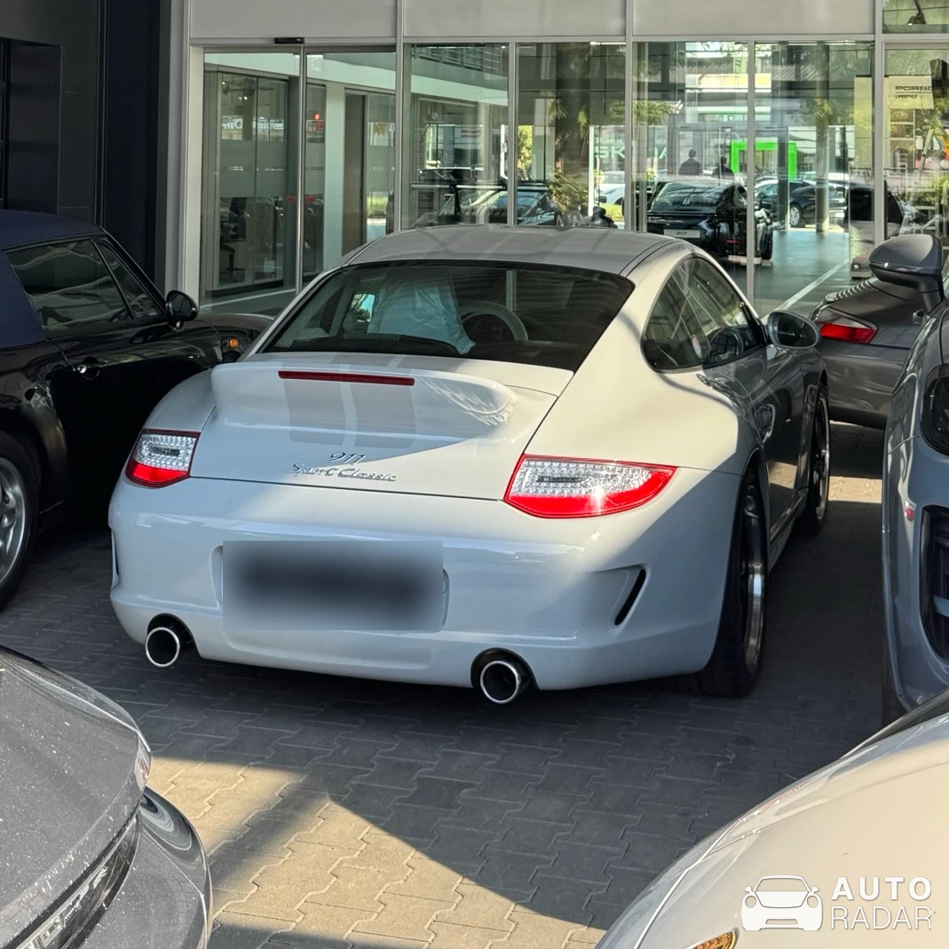 Porsche 911 Carrera Club Sport spotted in Darmstadt