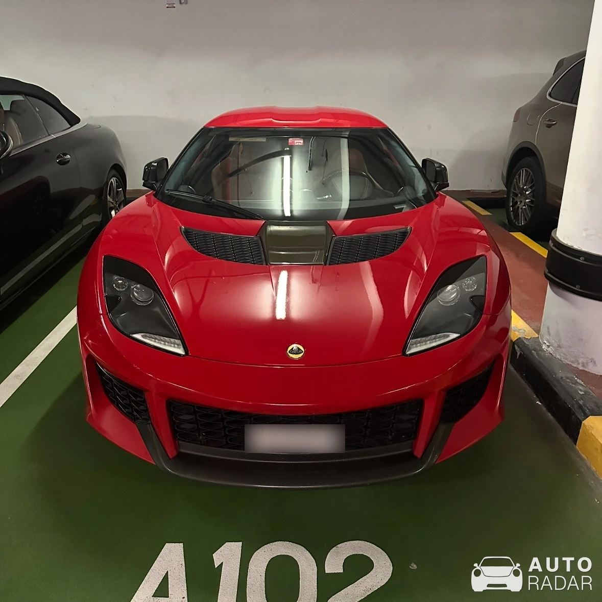 Lotus Evora 400 Sport spotted in Dubai, United Arab Emirates