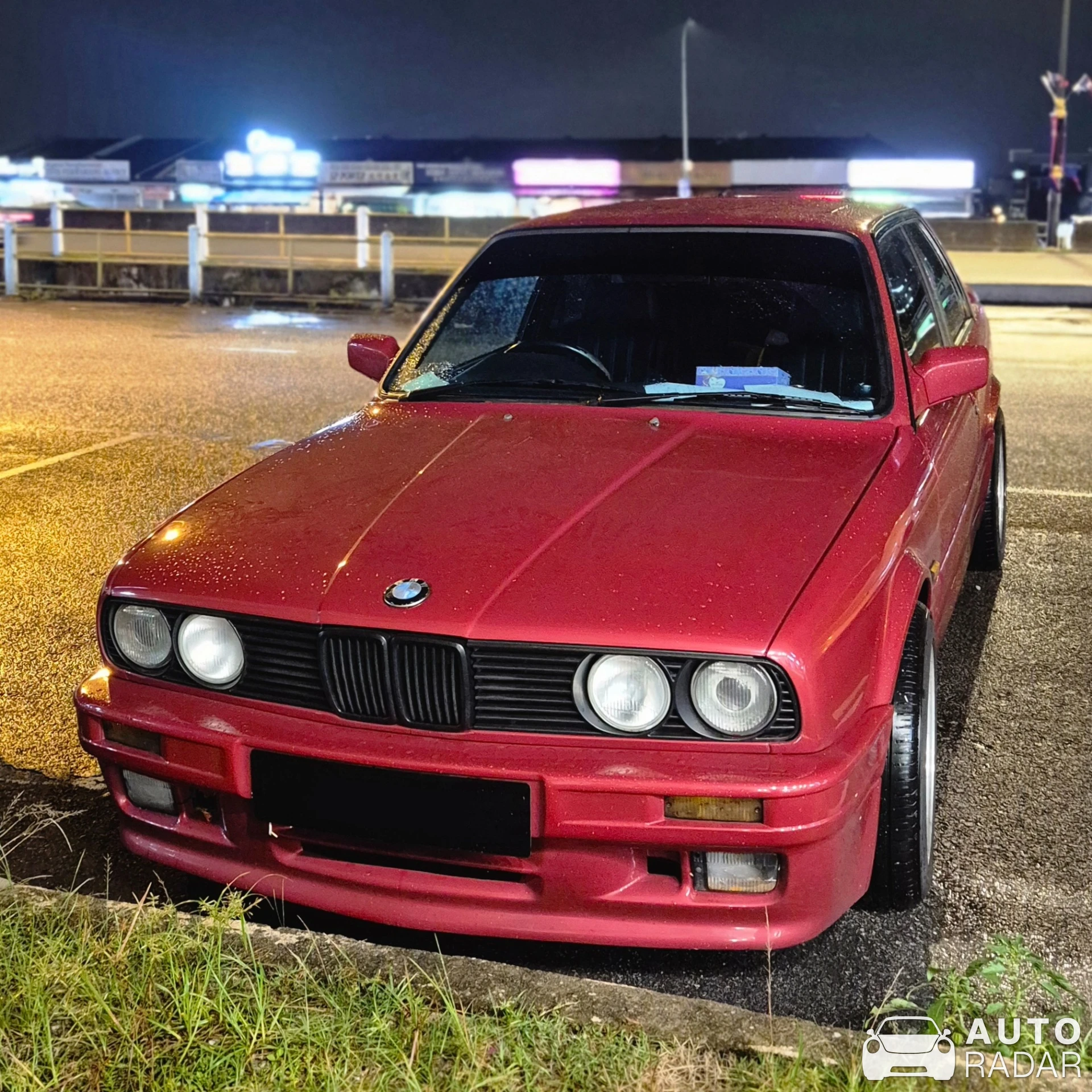 BMW 3 Series E30 spotted in Johor Bahru, Malaysia