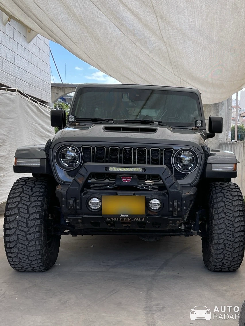 Jeep Wrangler Rubicon 392 20th Anniversary spotted in الرينة