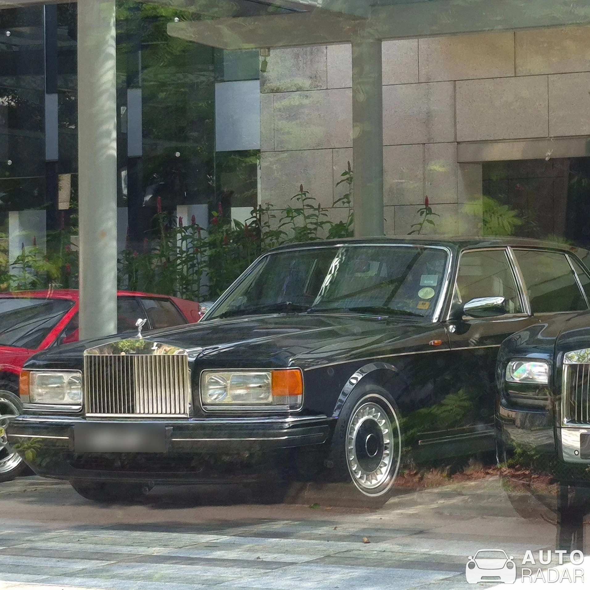 Rolls-Royce Silver Spur spotted in Singapore