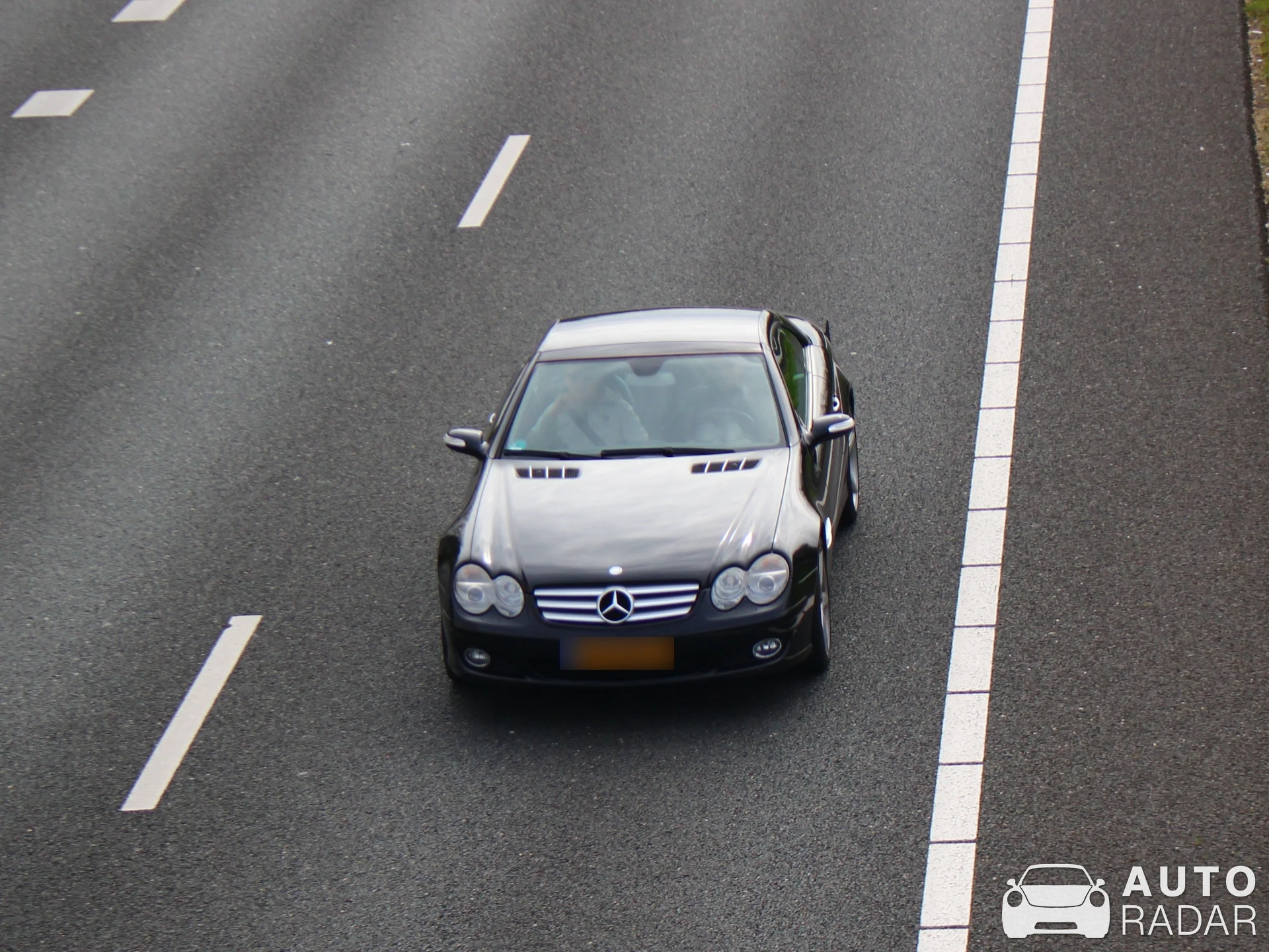 Mercedes-Benz SL 350 R230 spotted in Hengelo