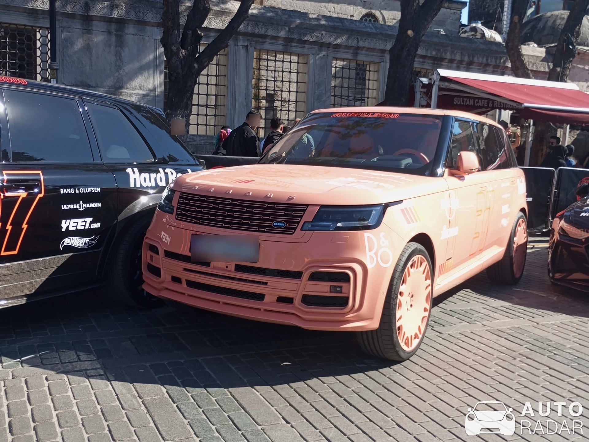 Brabus 600 PEETCH - Range Rover P530 spotted in Fatih, Türkiye