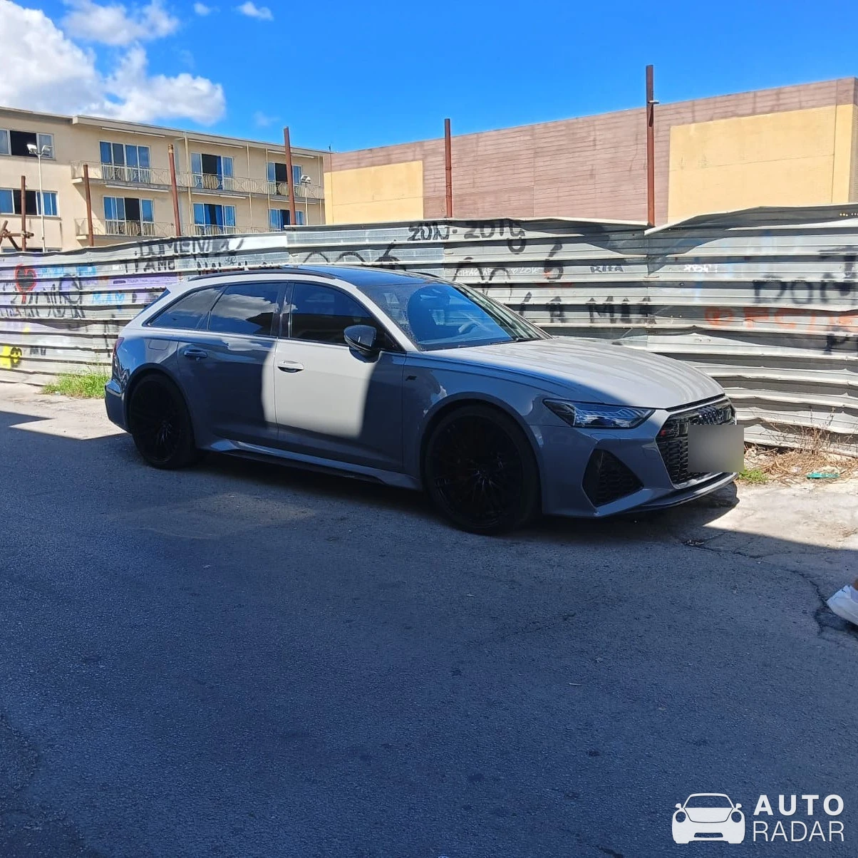 Audi RS6 Avant C8 spotted in Napoli, Italy