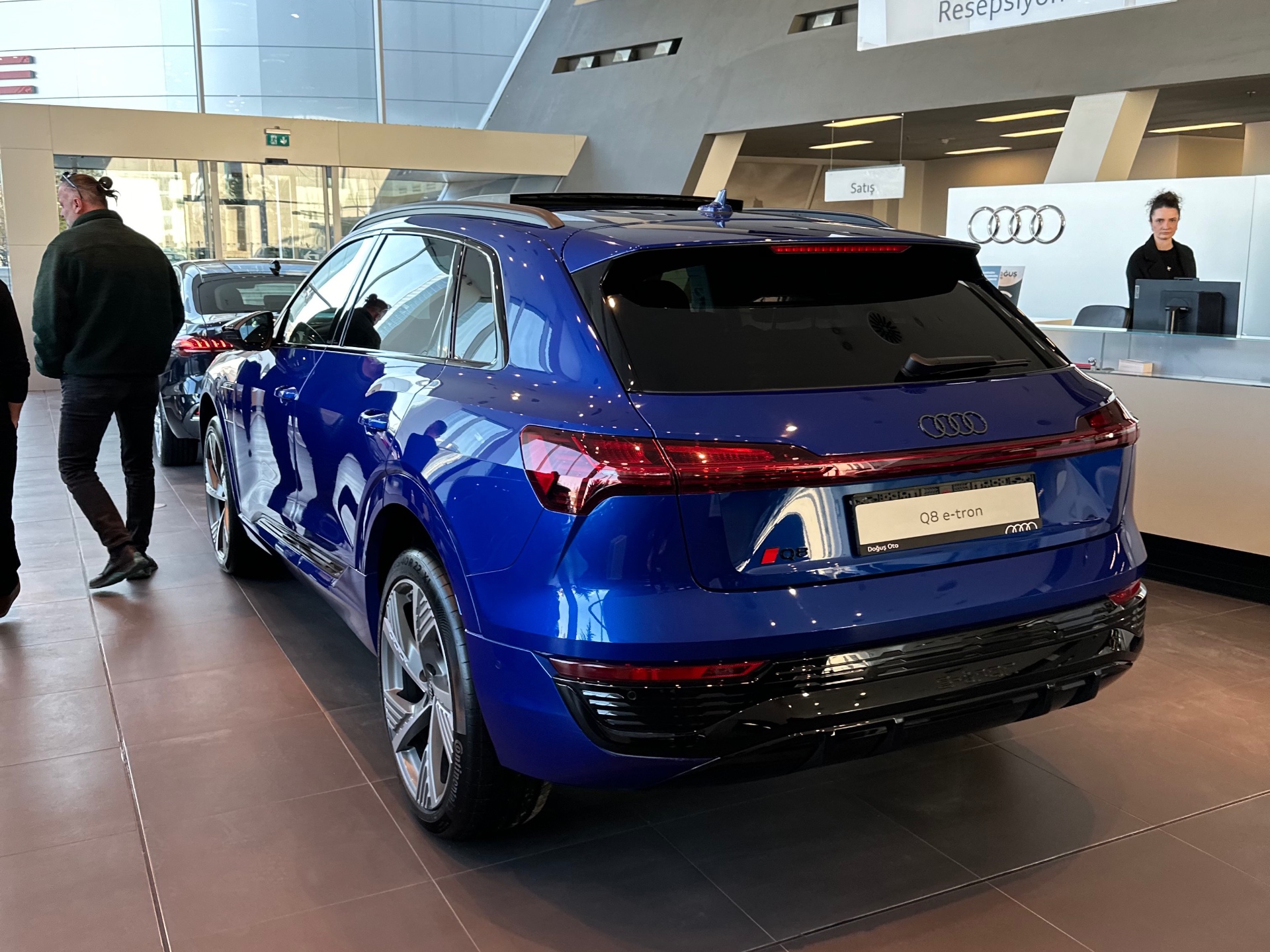 Audi Q8 E-Tron