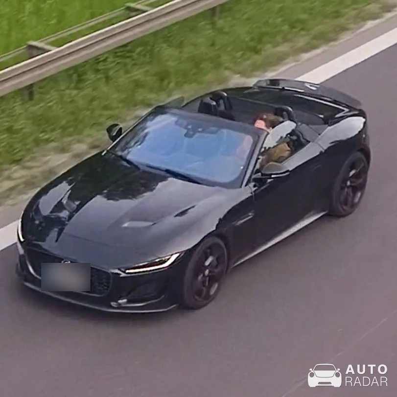 Jaguar F-Type P450 Convertible 2020 spotted in Weingarten