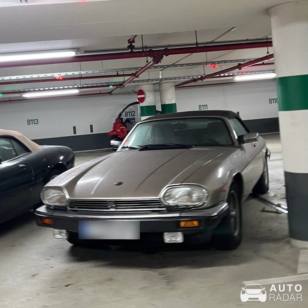 Jaguar XKR Convertible spotted in Köln, Deutschland