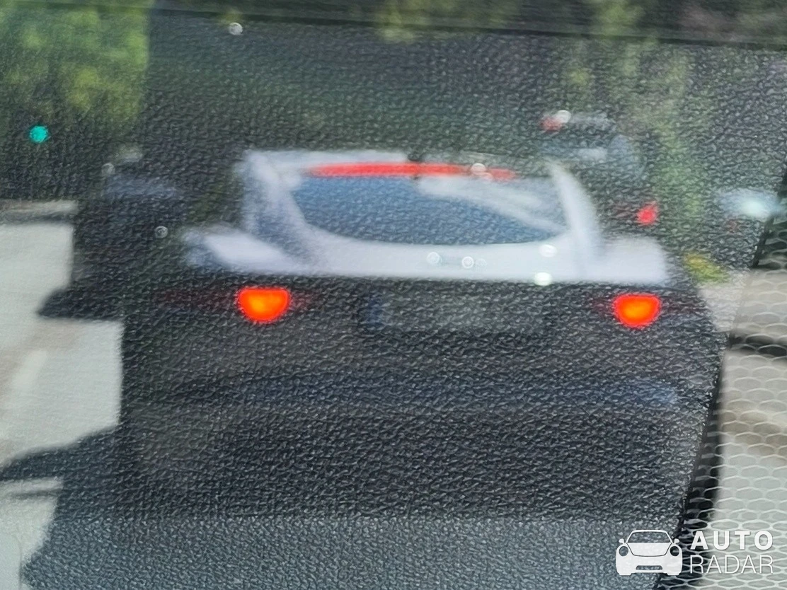 Jaguar F-Type Coupé 2017 spotted in Ogre