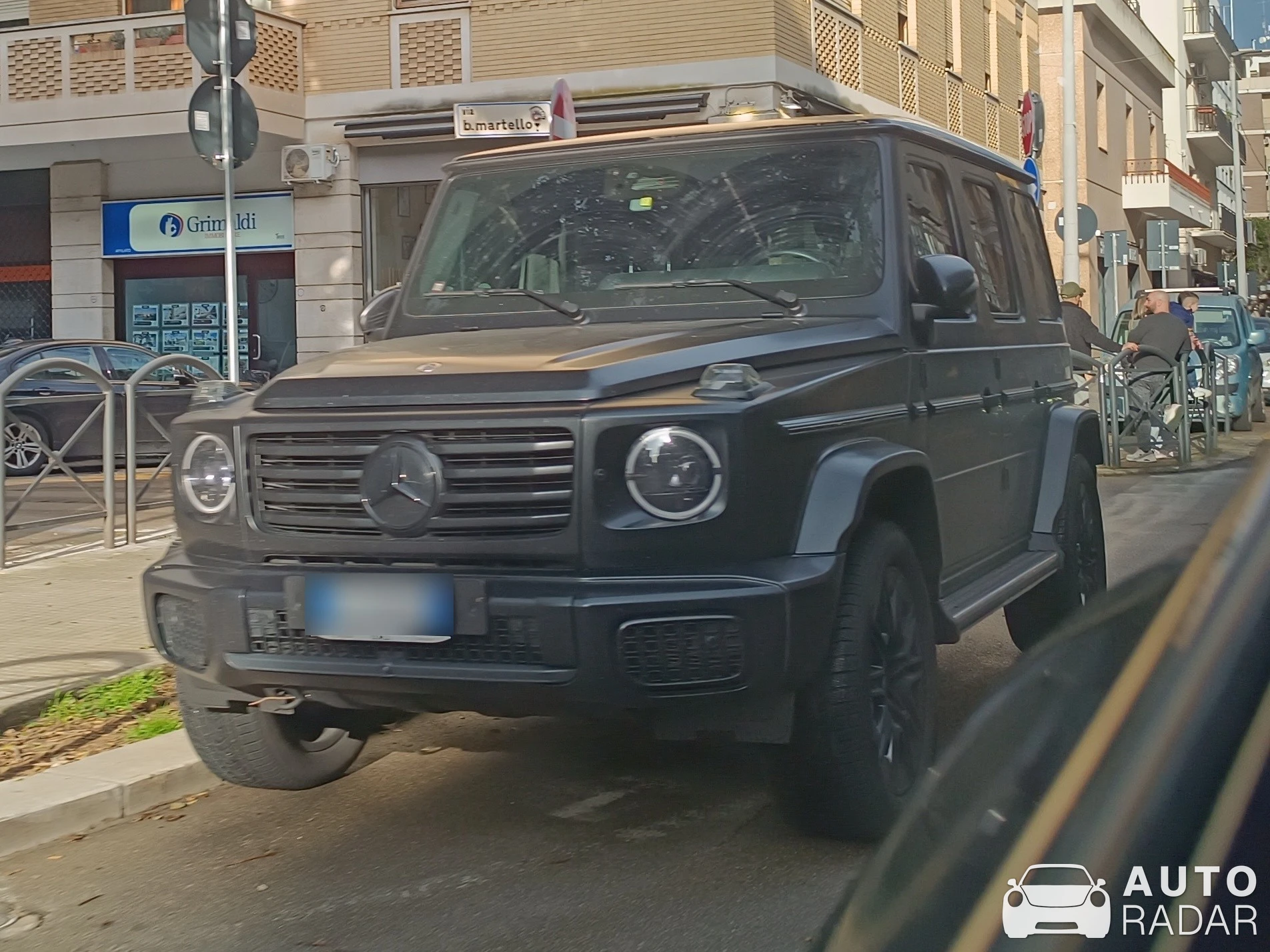 Mercedes-Benz G 400d spotted in Lecce