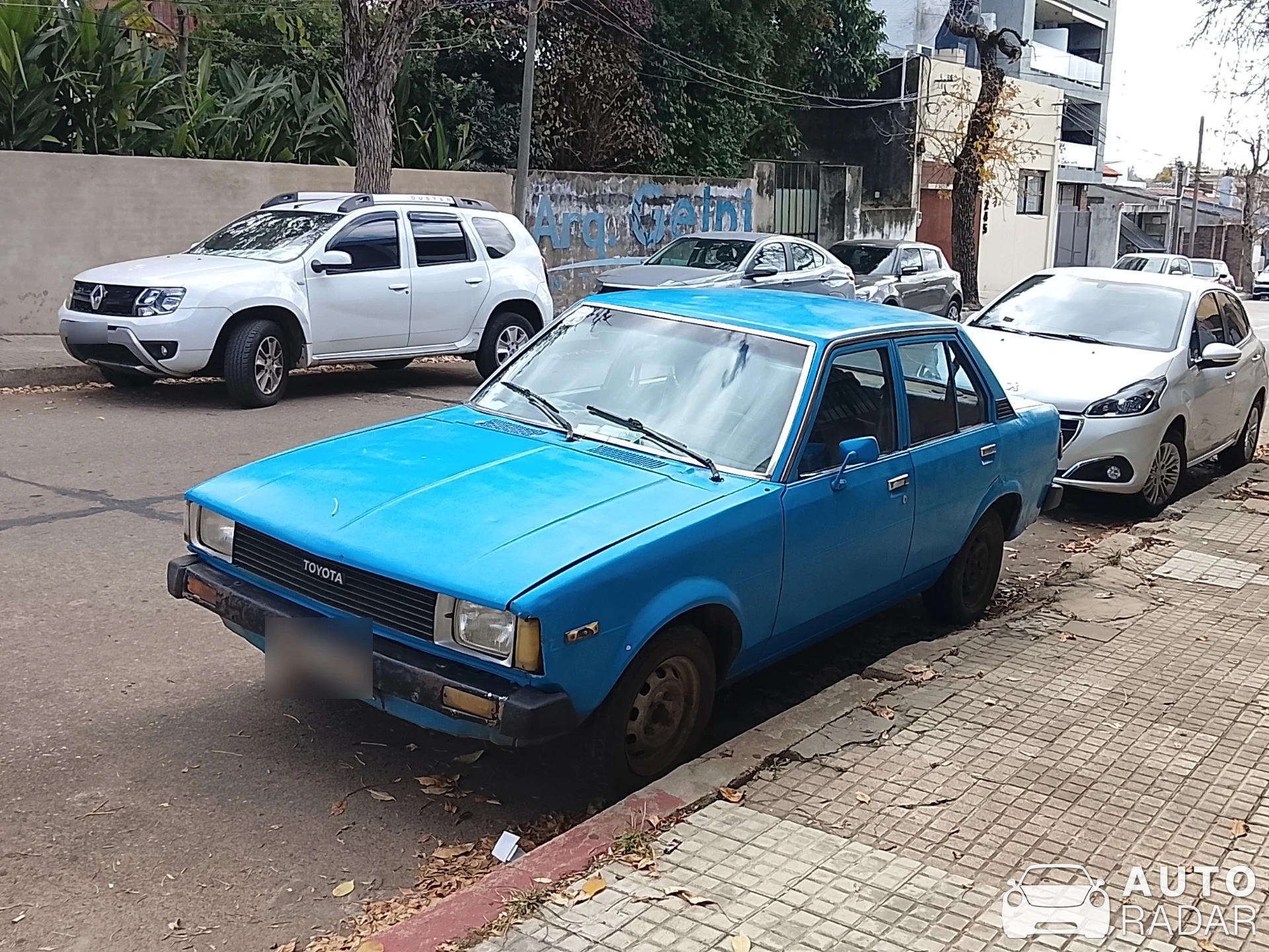 Toyota Corolla E70 spotted in Salto