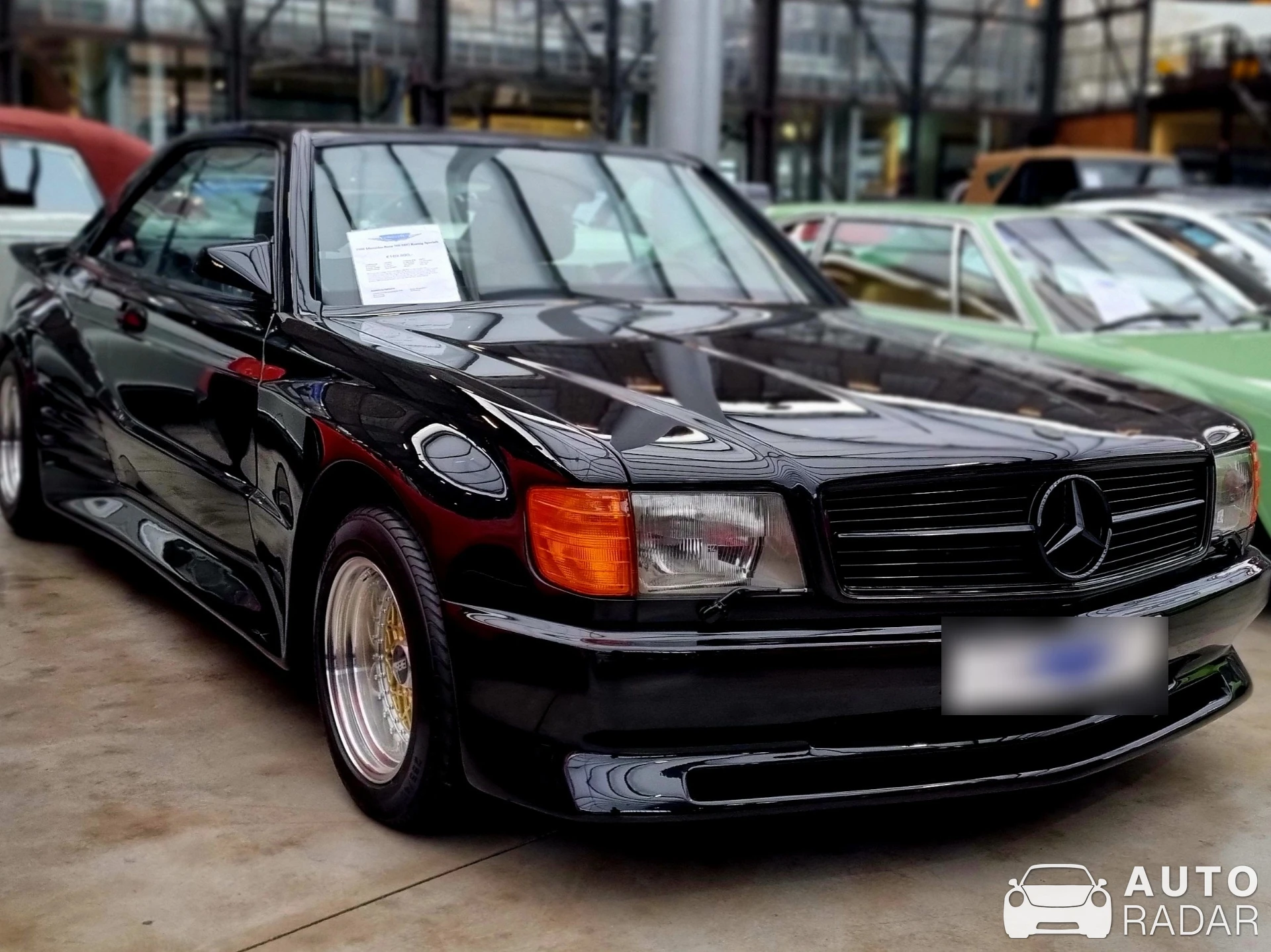 Mercedes-Benz 560 SEL AMG 6.0 spotted in Düsseldorf, Germany