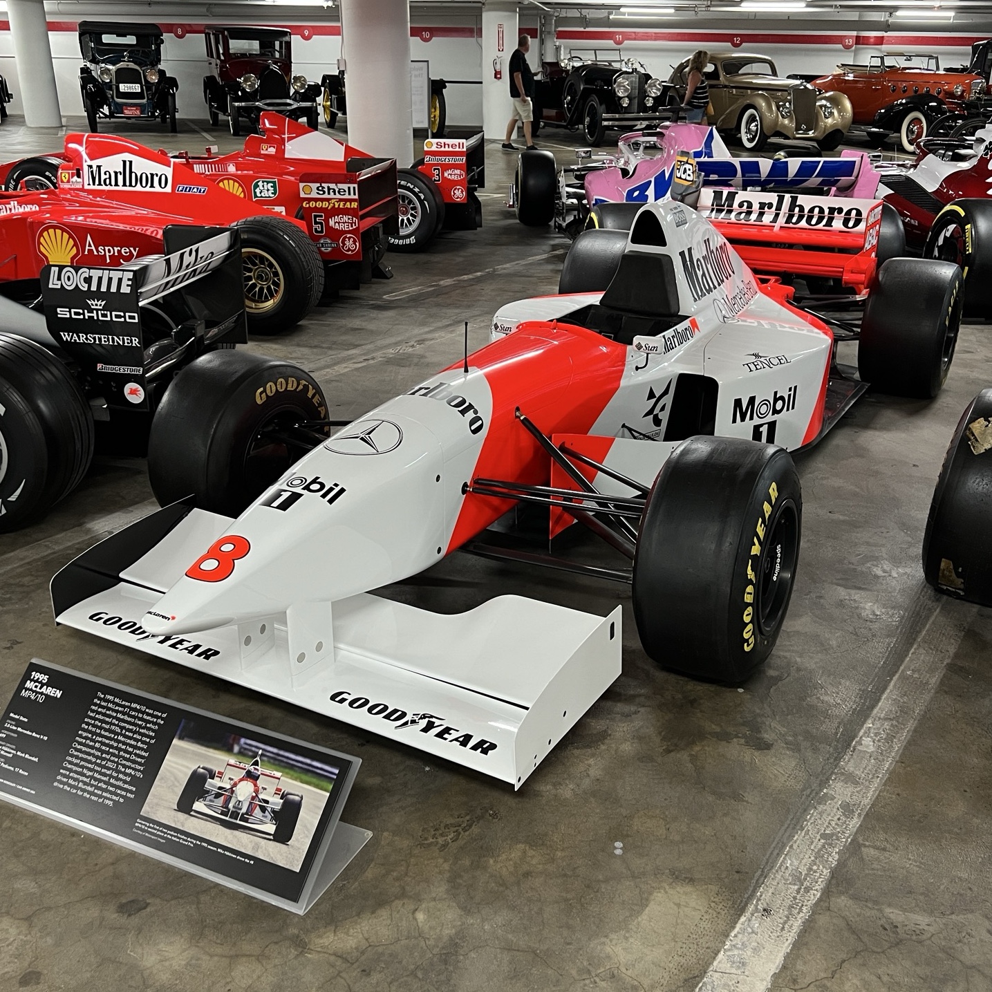 McLaren MP4/10
