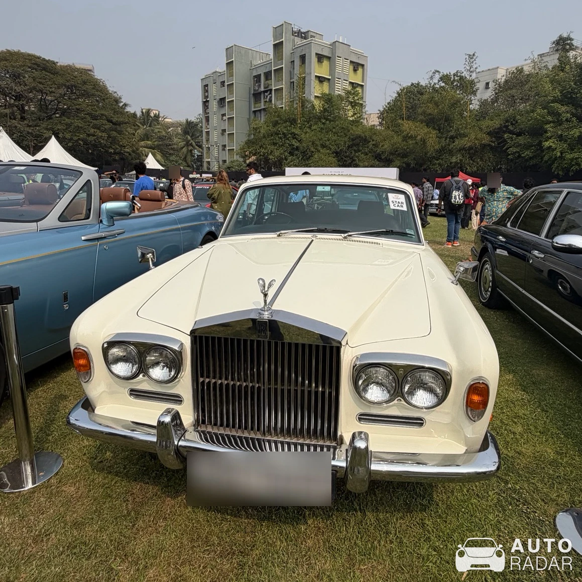 Rolls-Royce Silver Shadow spotted in Mumbai, India
