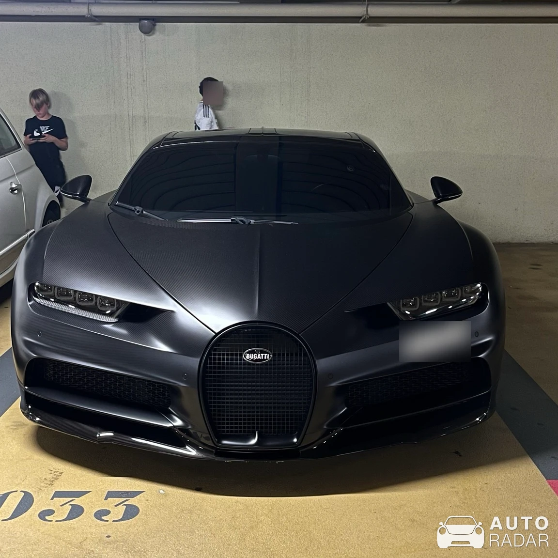 Bugatti Chiron Sport Noire spotted in Monaco