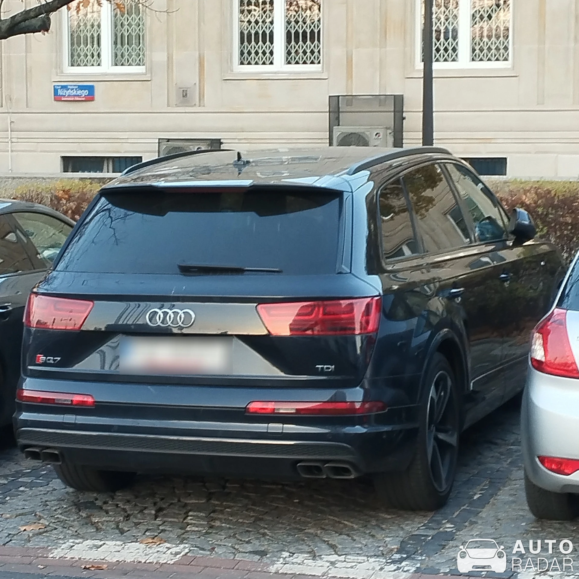 Audi SQ7 4M spotted in Warszawa, Poland