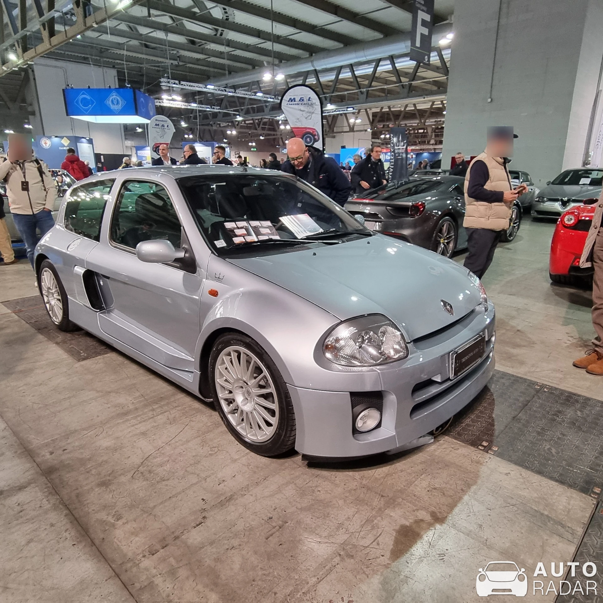 Renault Clio V6 spotted in Rho, Italia