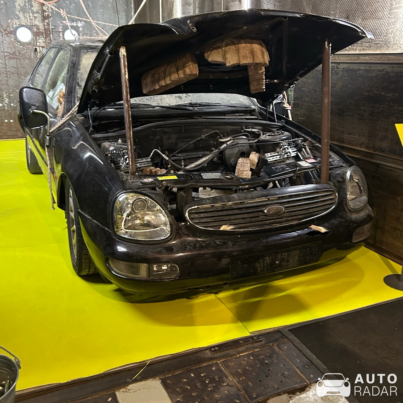 Ford Scorpio Mk2 Sedan spotted in Chemnitz, Deutschland