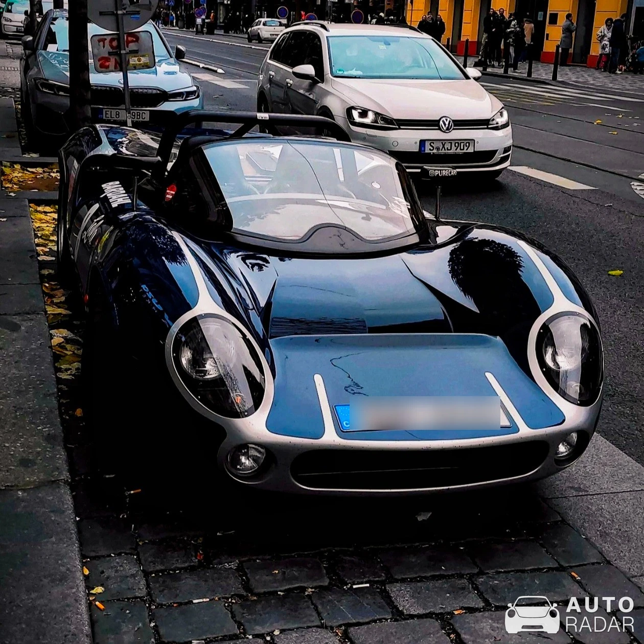 Gardner Douglas T70 Moda spotted in Praha 1, Czechia