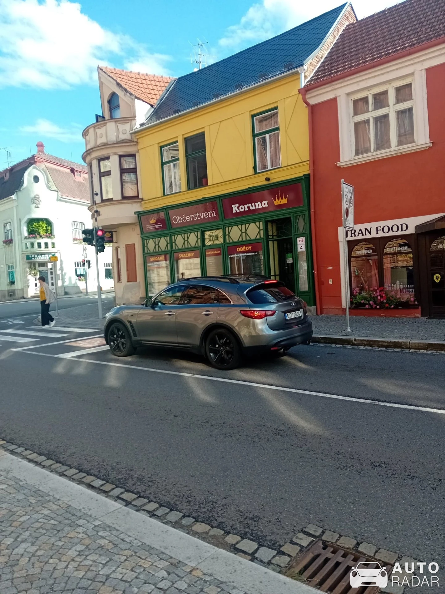 Infiniti FX45 spotted in Třebíč
