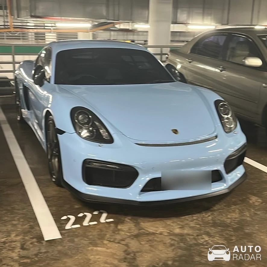 Porsche 981 Cayman spotted in Singapore