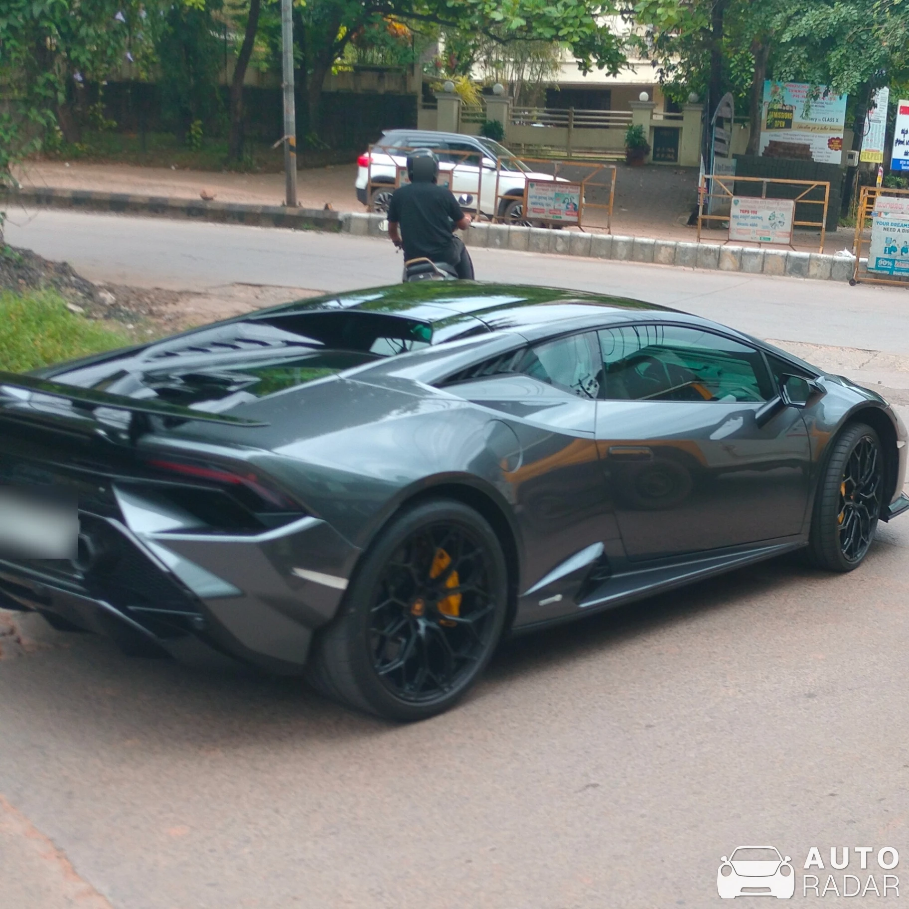 Lamborghini Huracán LP640-4 EVO spotted in Mangaluru, India