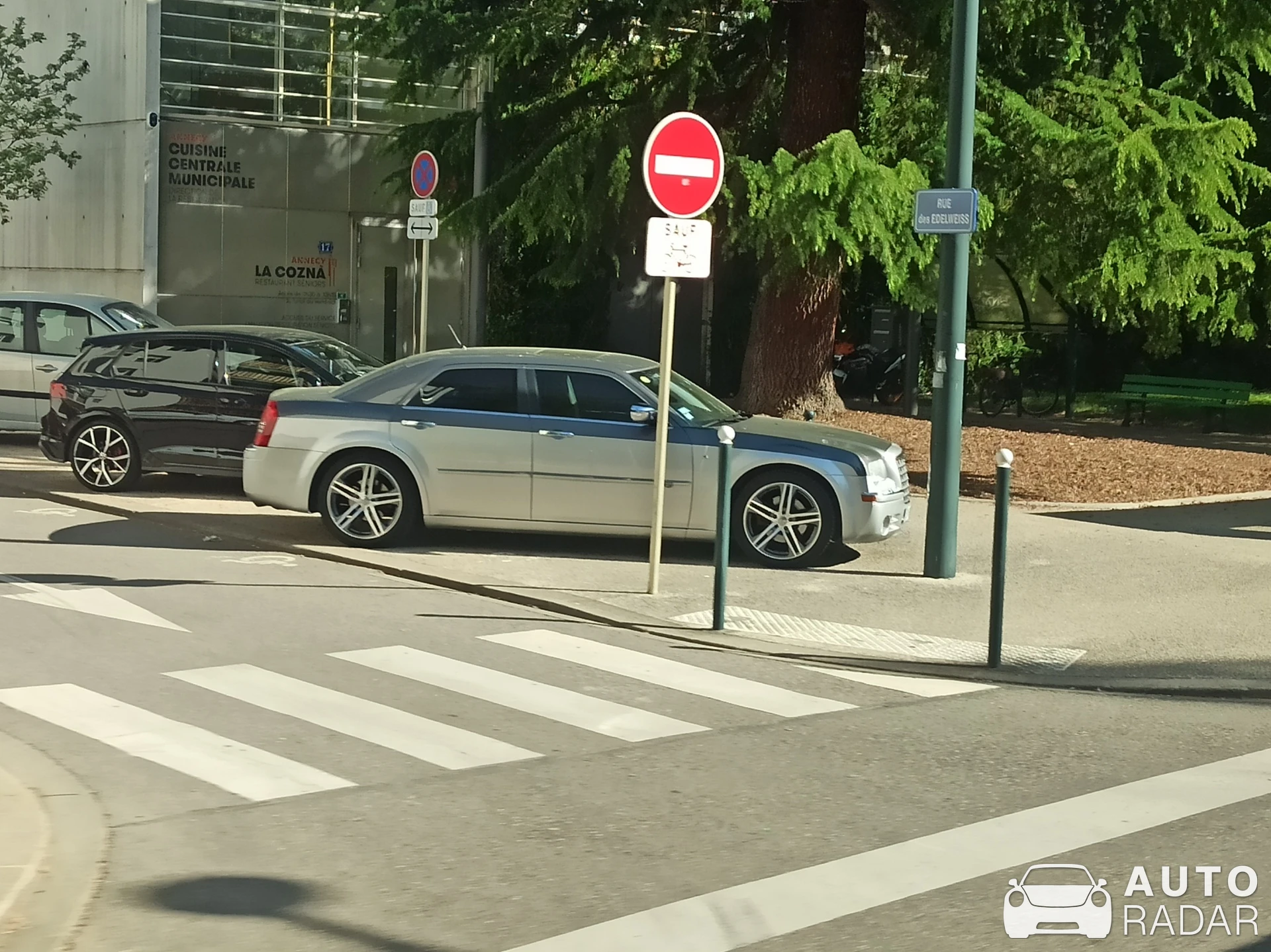 Chrysler 300C CRD SRT spotted in Annecy