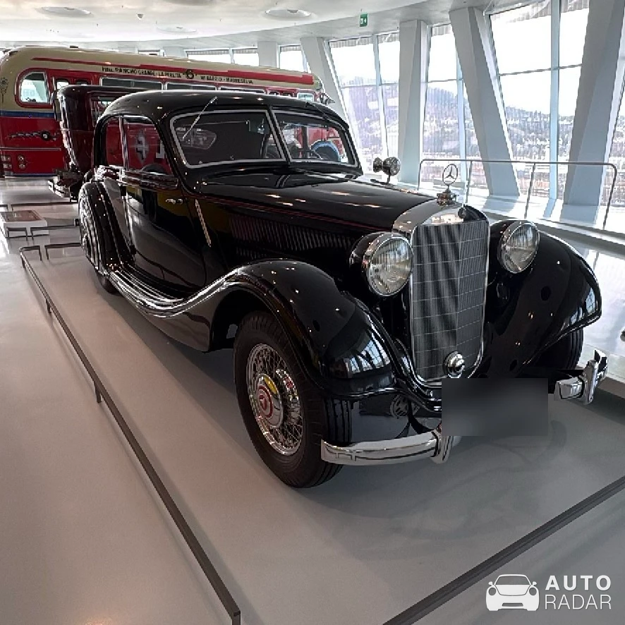 Mercedes-Benz 260 D W138 spotted in Stuttgart