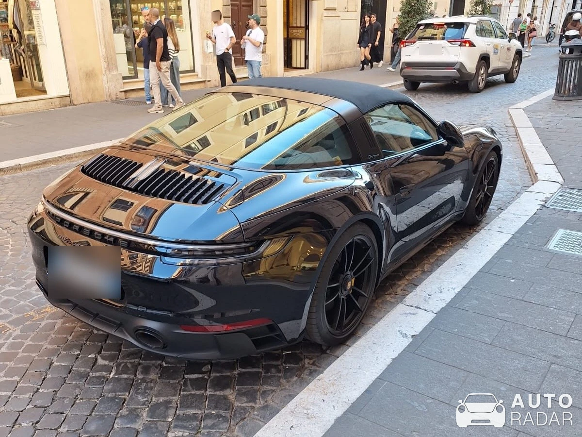 Porsche 992 Targa 4 GTS Cabriolet MkII spotted in Roma