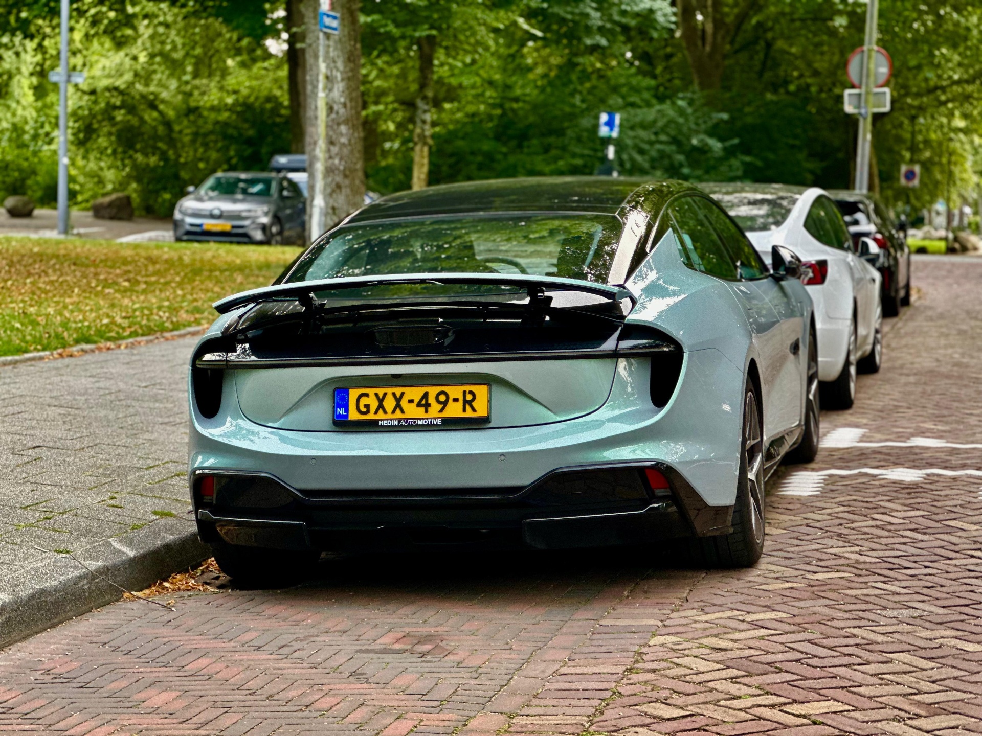 Lotus Emeya S