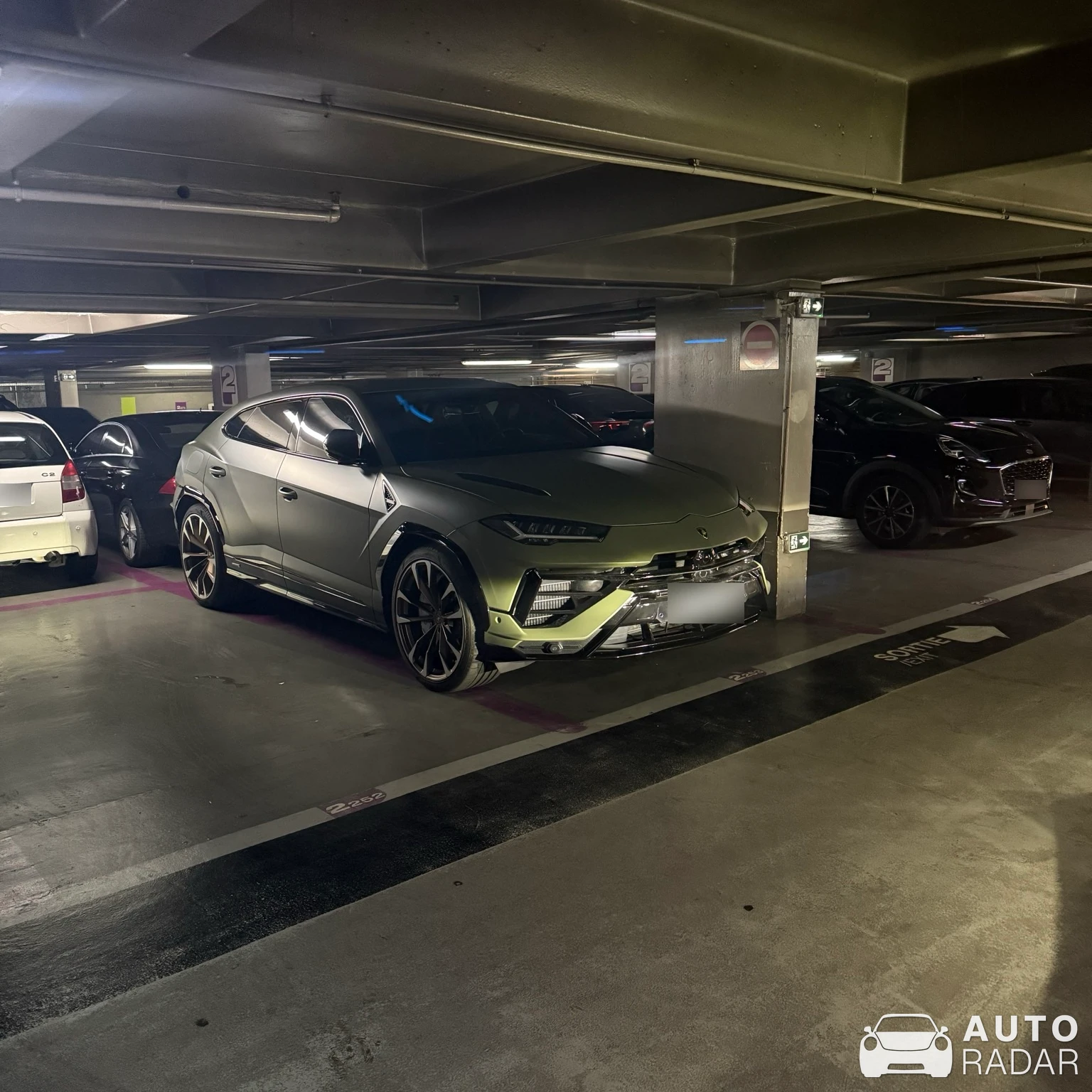 Lamborghini Urus Performante spotted in Bordeaux, France