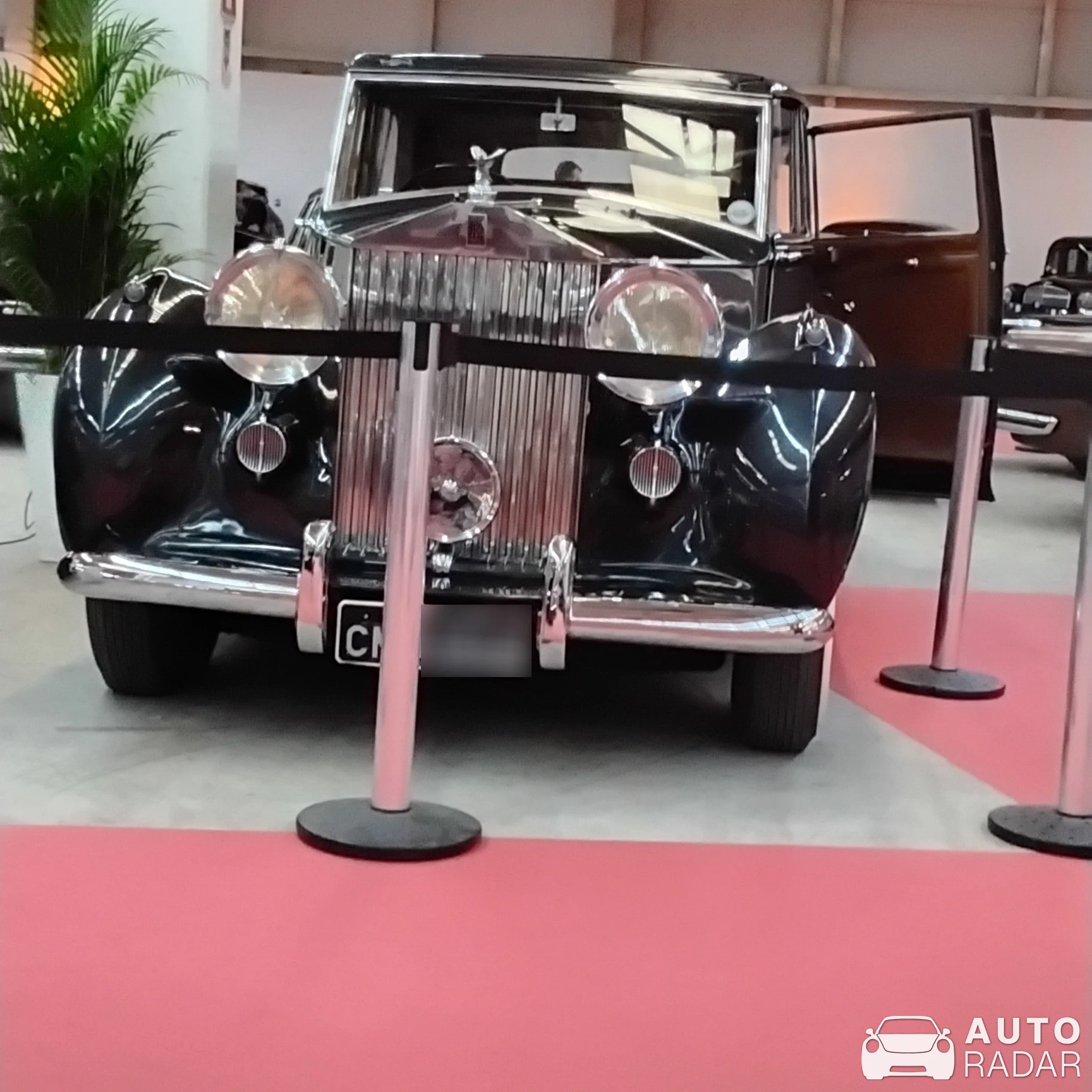 Rolls-Royce Silver Shadow spotted in Barra da Tijuca, Brazil