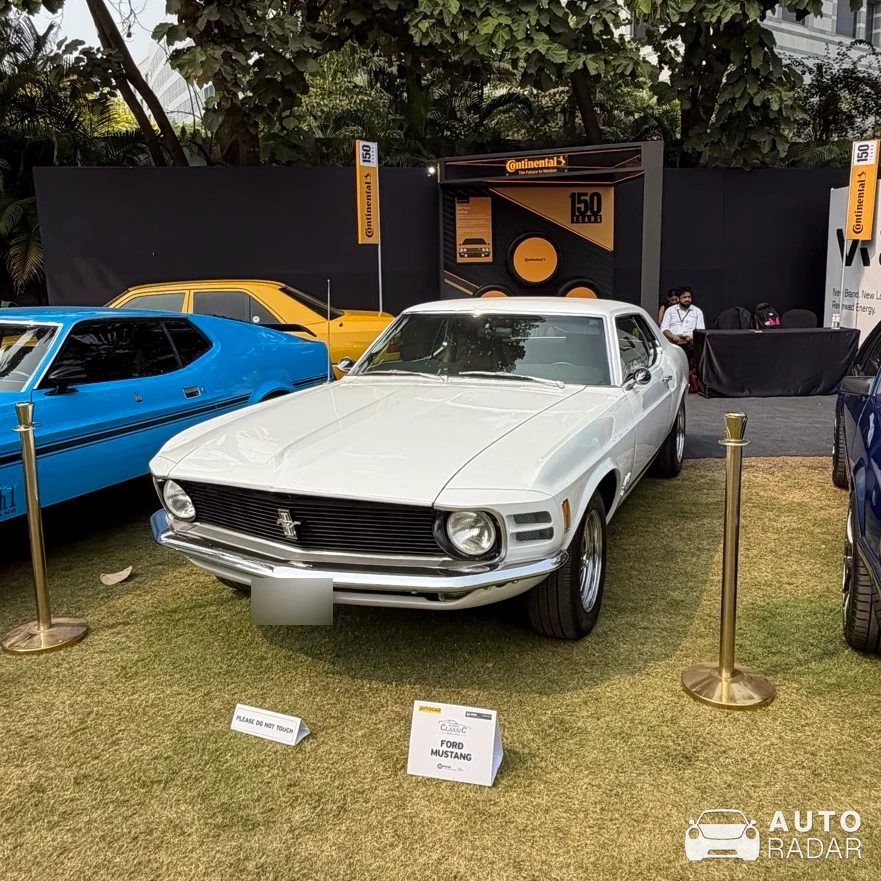 Ford Mustang 1970 spotted in Mumbai, India