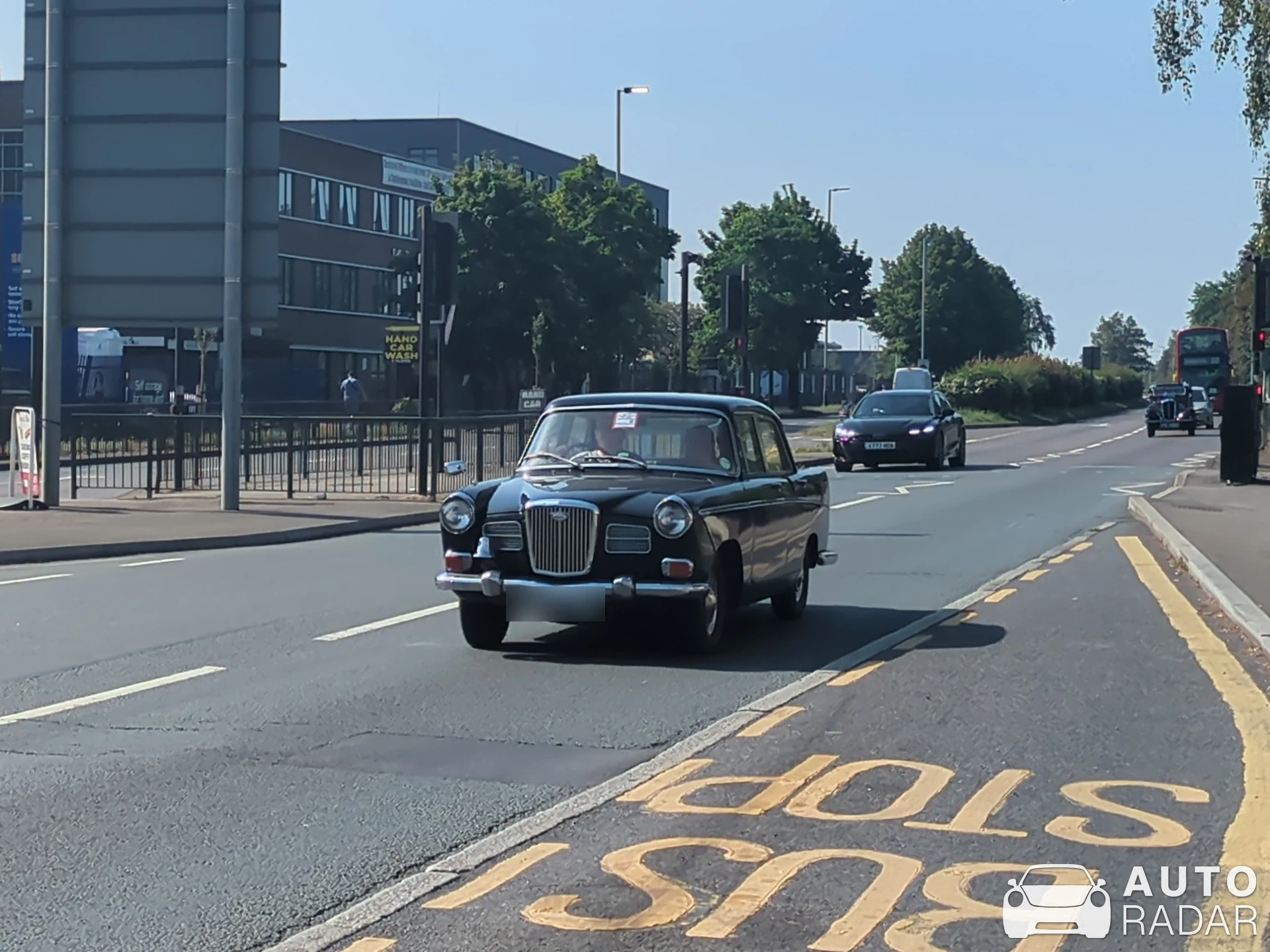 Wolseley 16/60 spotted in Enfield