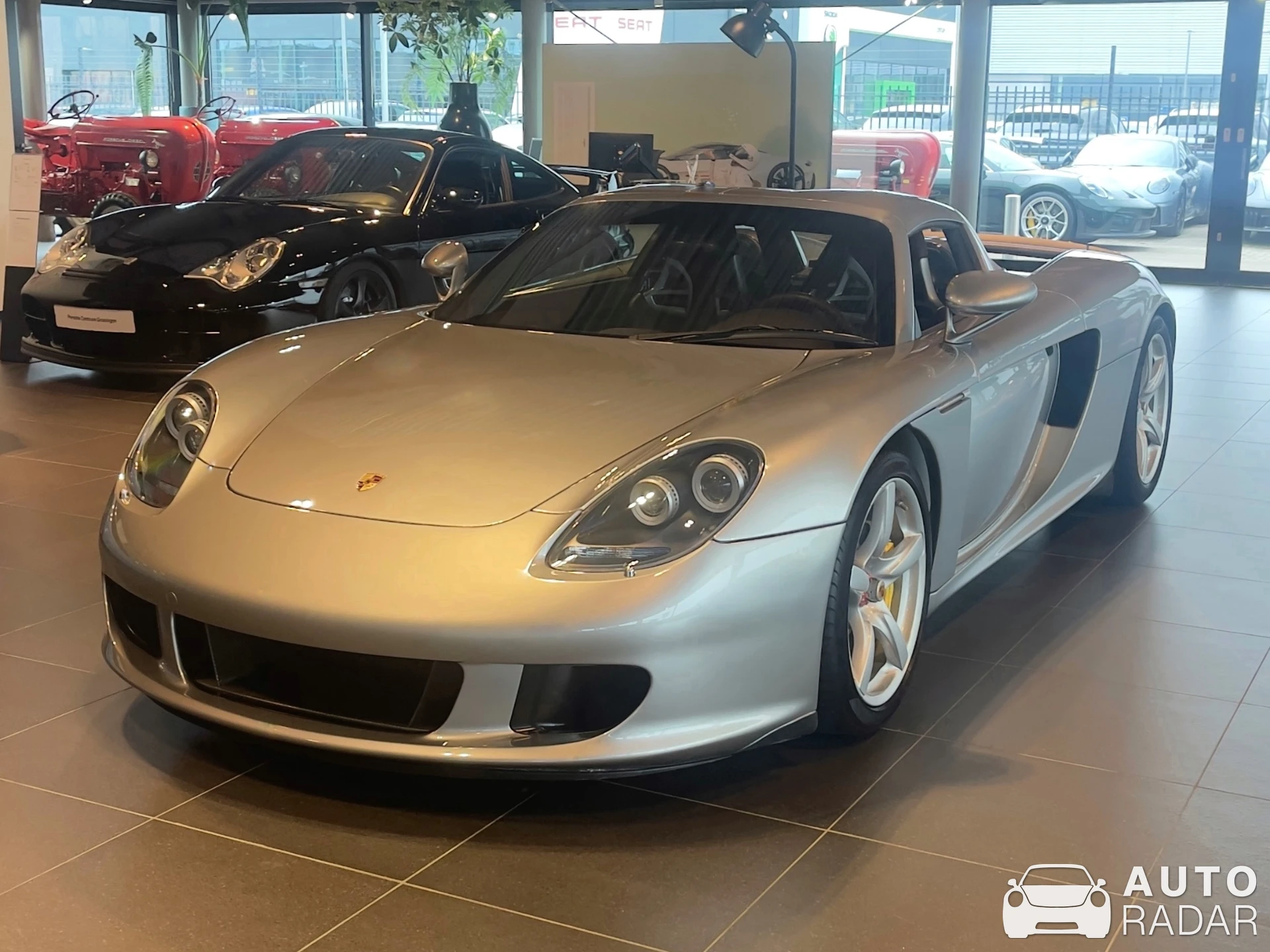 Porsche Carrera GT spotted in Groningen