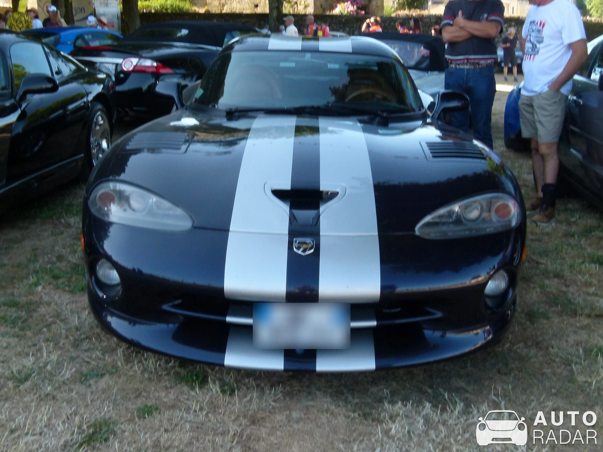 Dodge Viper GTS spotted in Saint-Émilion