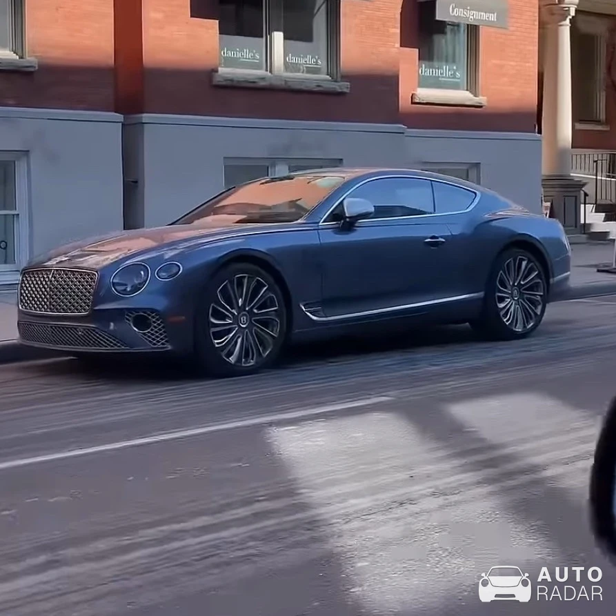 Bentley Continental GTC 2019 spotted in Calgary