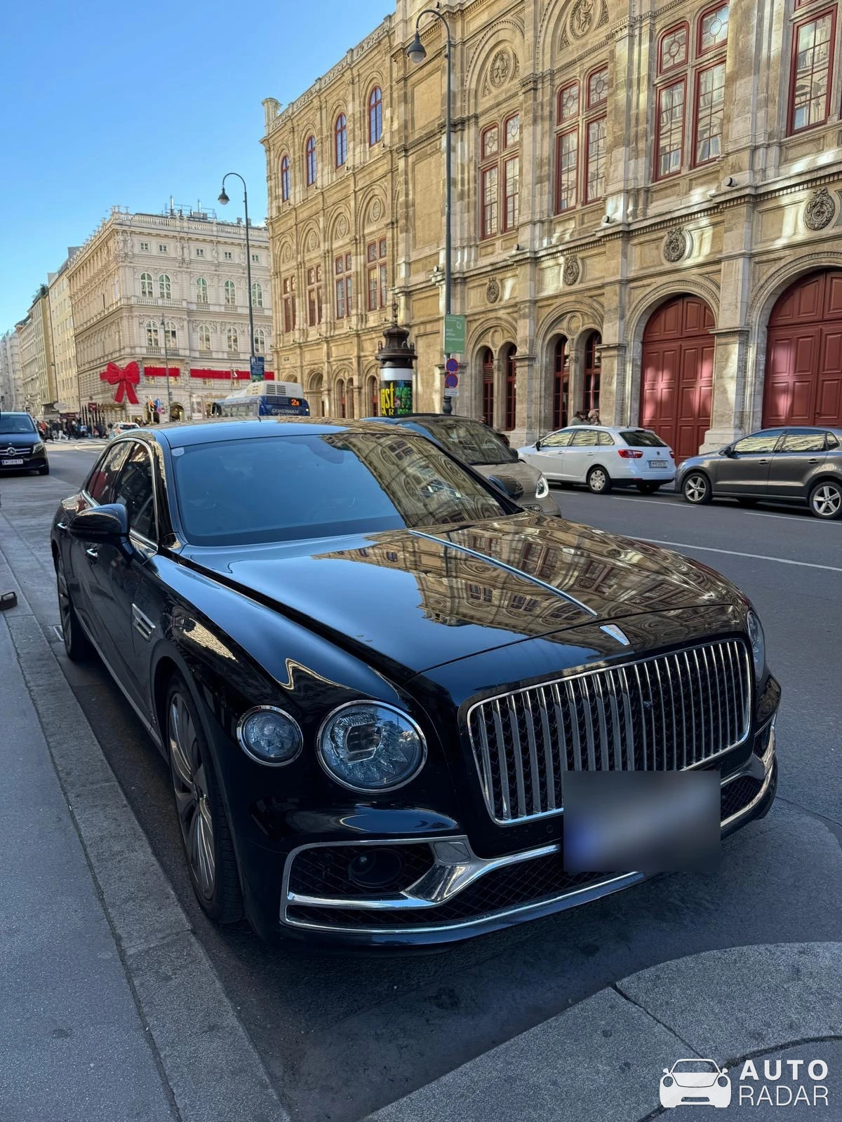 Bentley Flying Spur V8 spotted in Wien, Austria