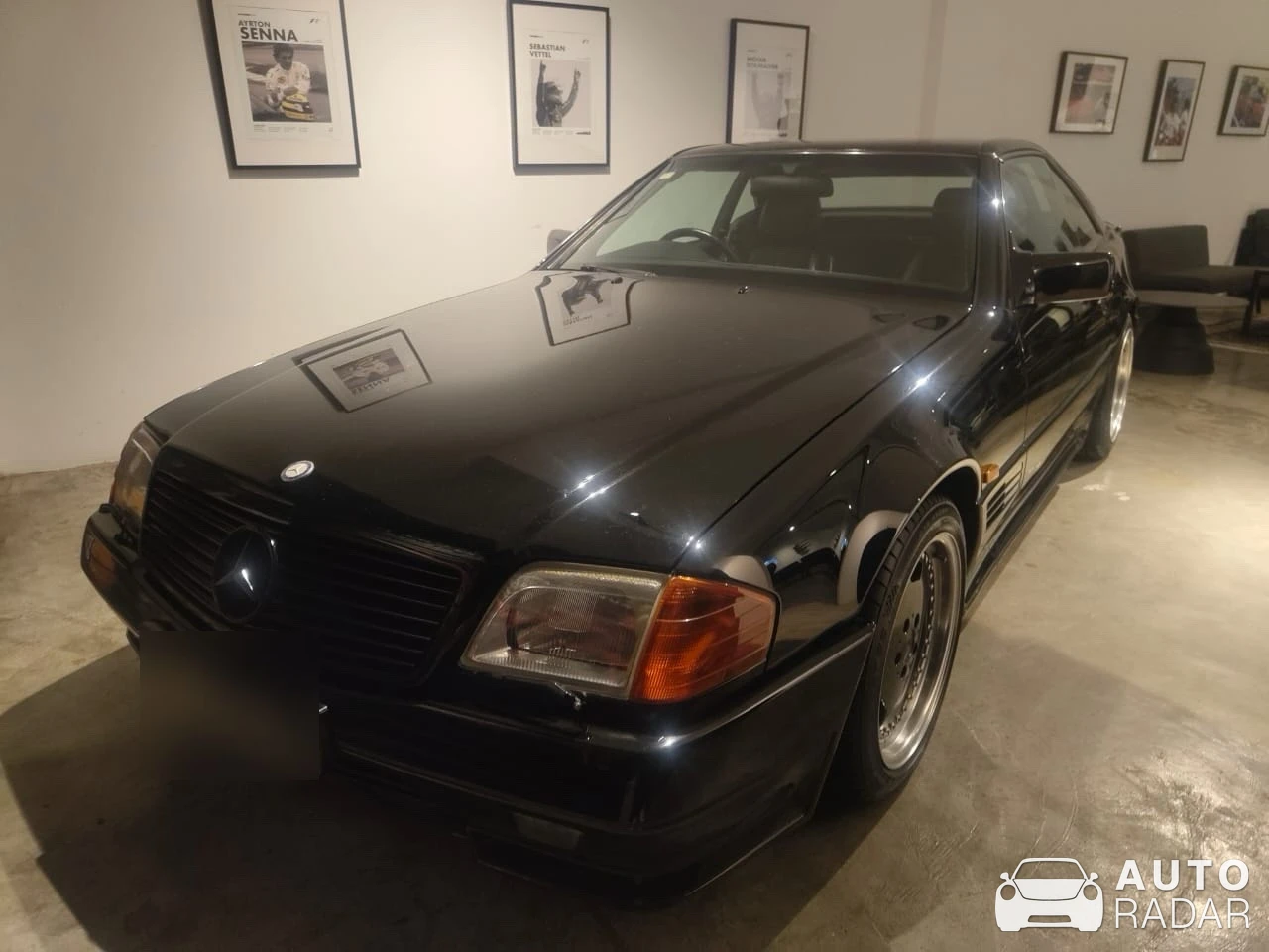 Mercedes-Benz SL 60 AMG R129 spotted in Kampong Jerudong