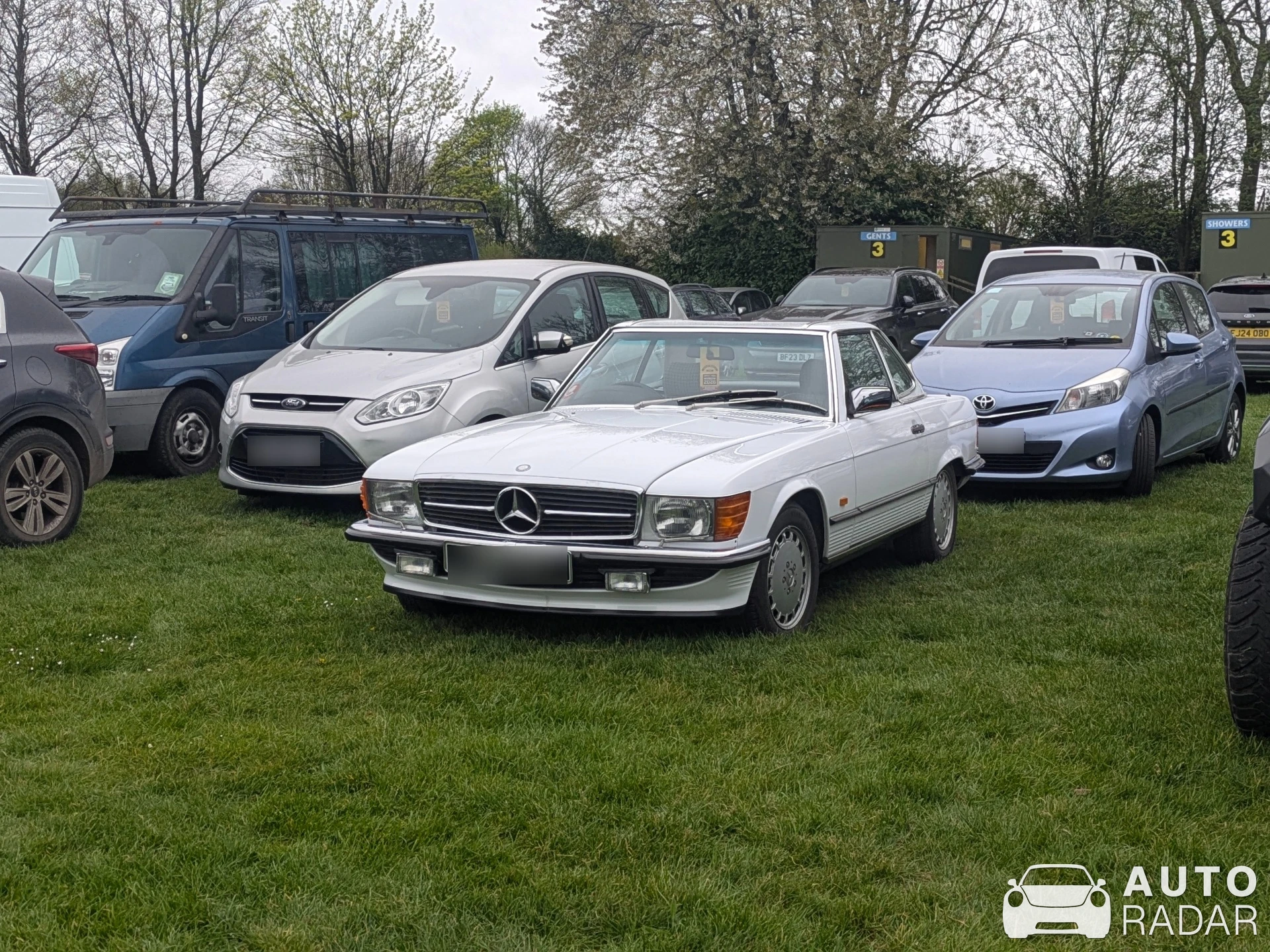 Mercedes-Benz 420 SEL spotted in Maidstone