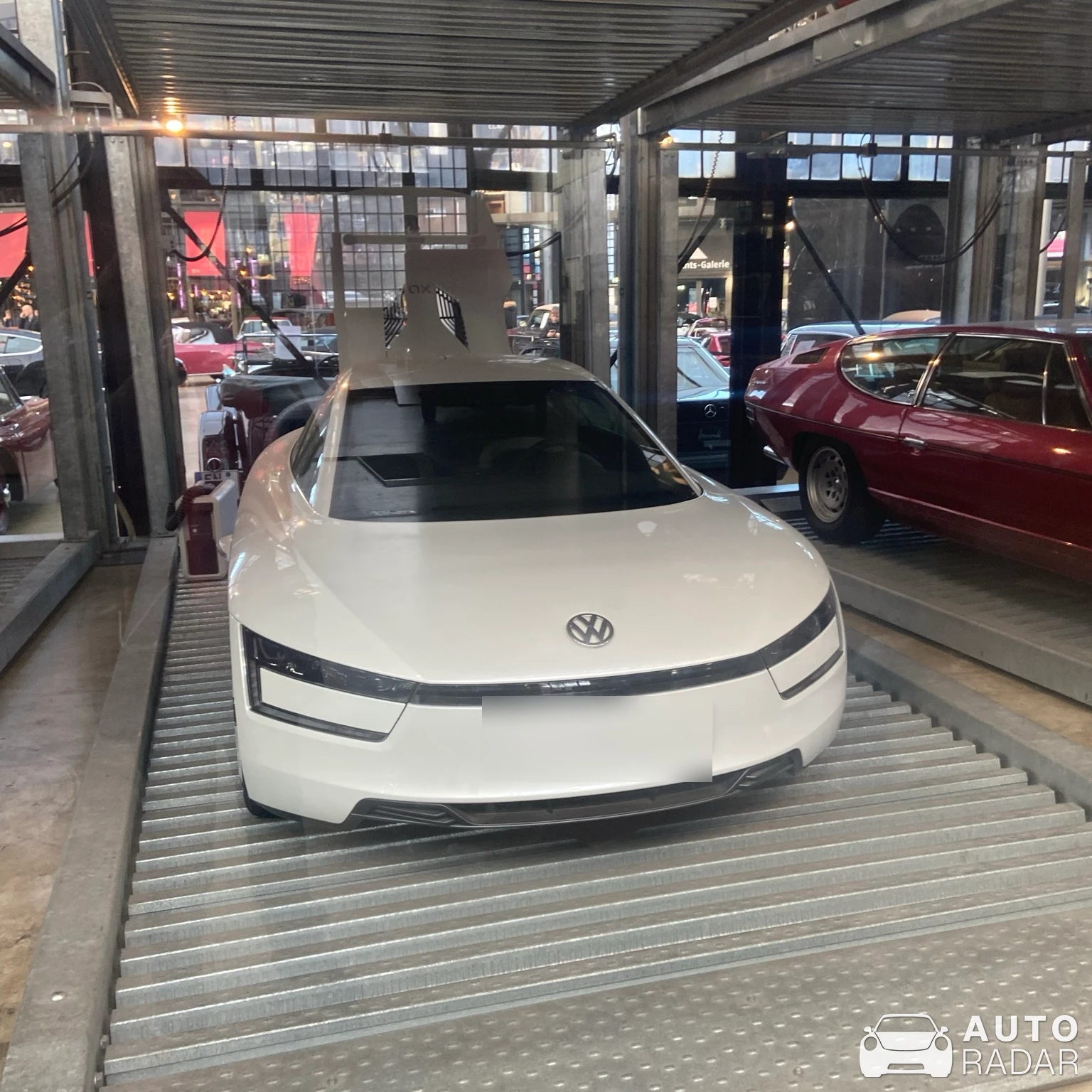 Volkswagen XL1 spotted in Düsseldorf, Deutschland