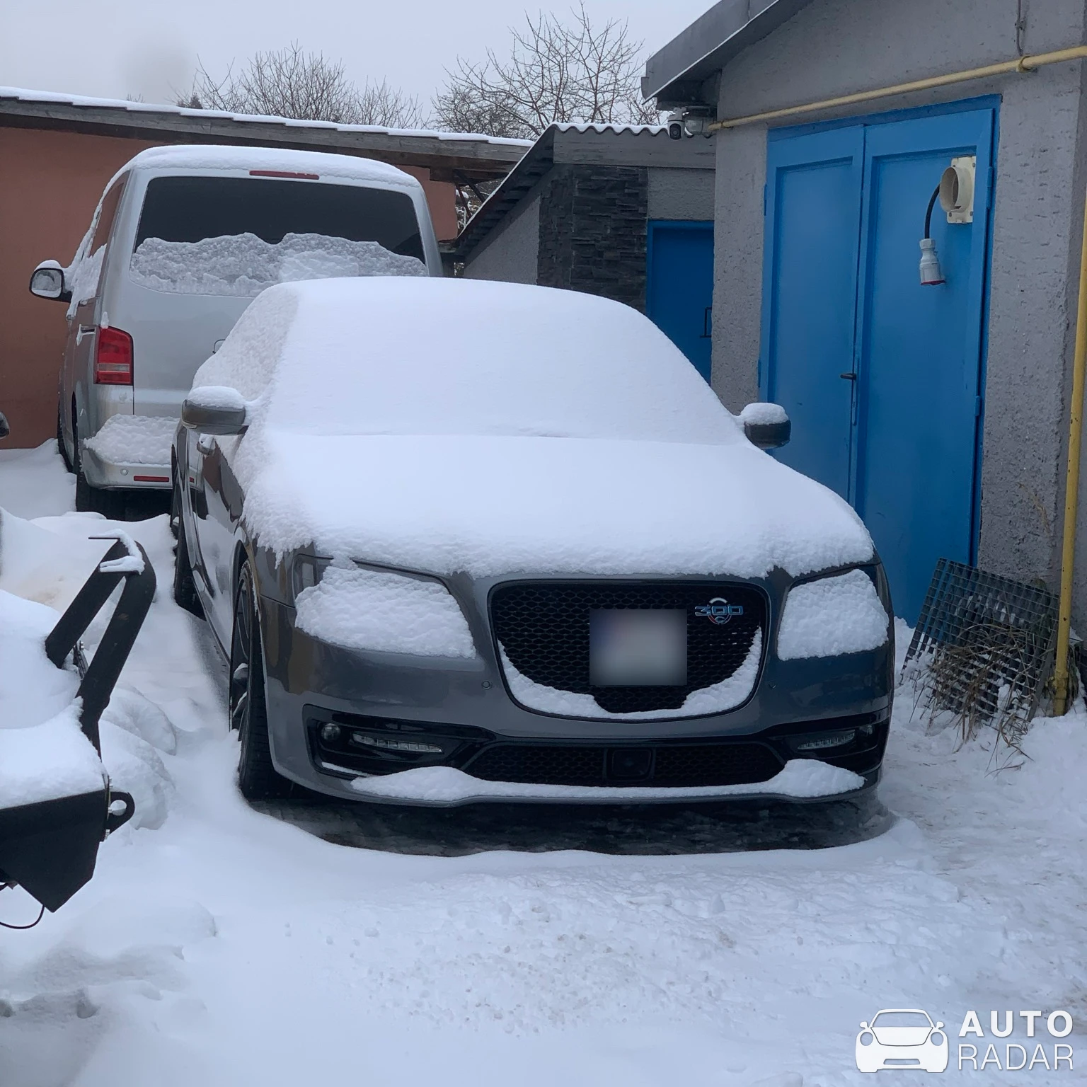 Chrysler 300C SRT8 2016 spotted