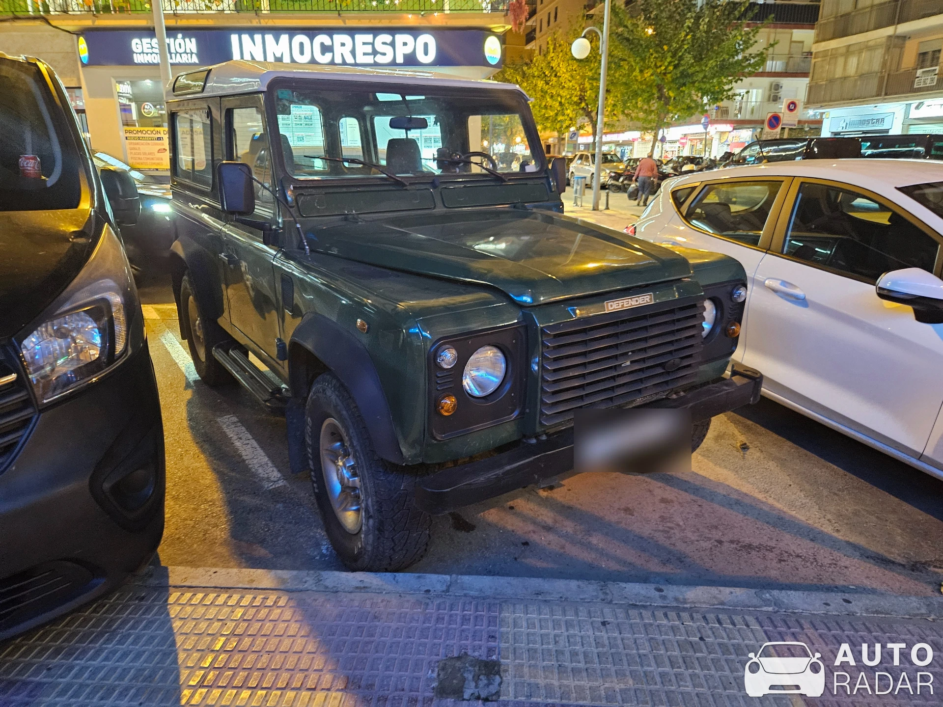 Land Rover Defender spotted in Cullera, España
