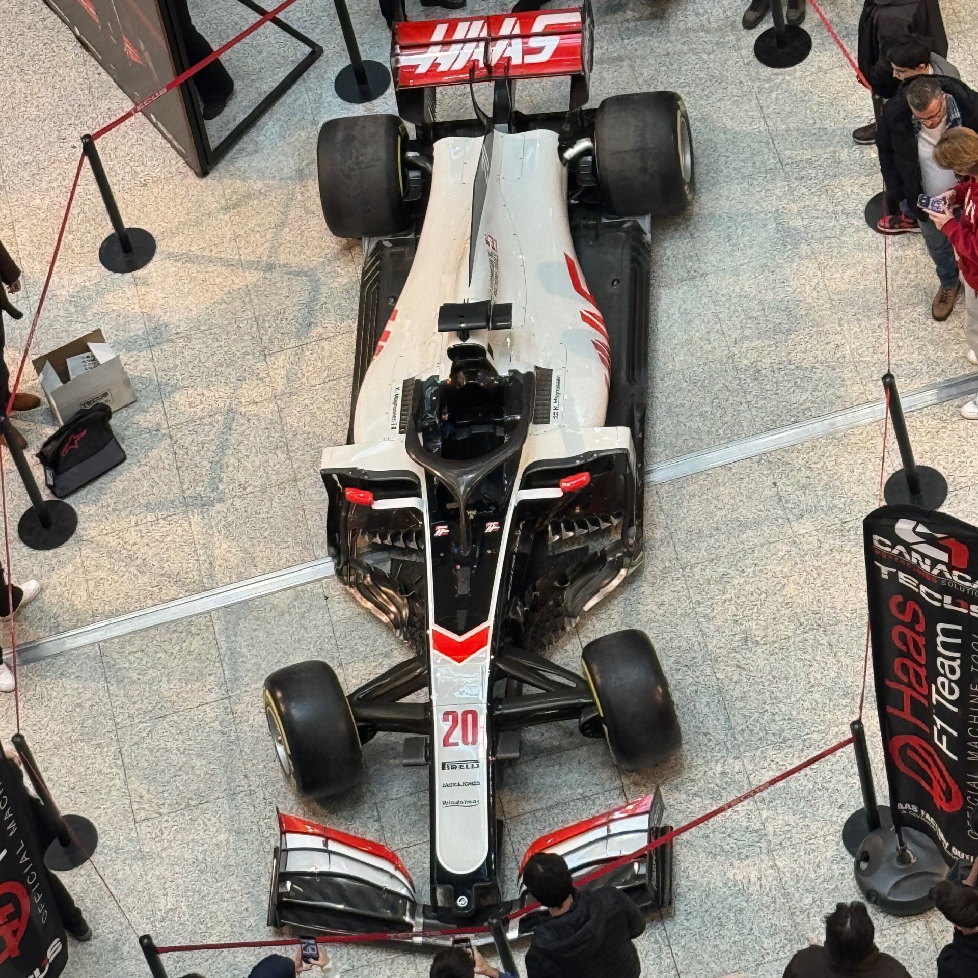 Haas VF-20