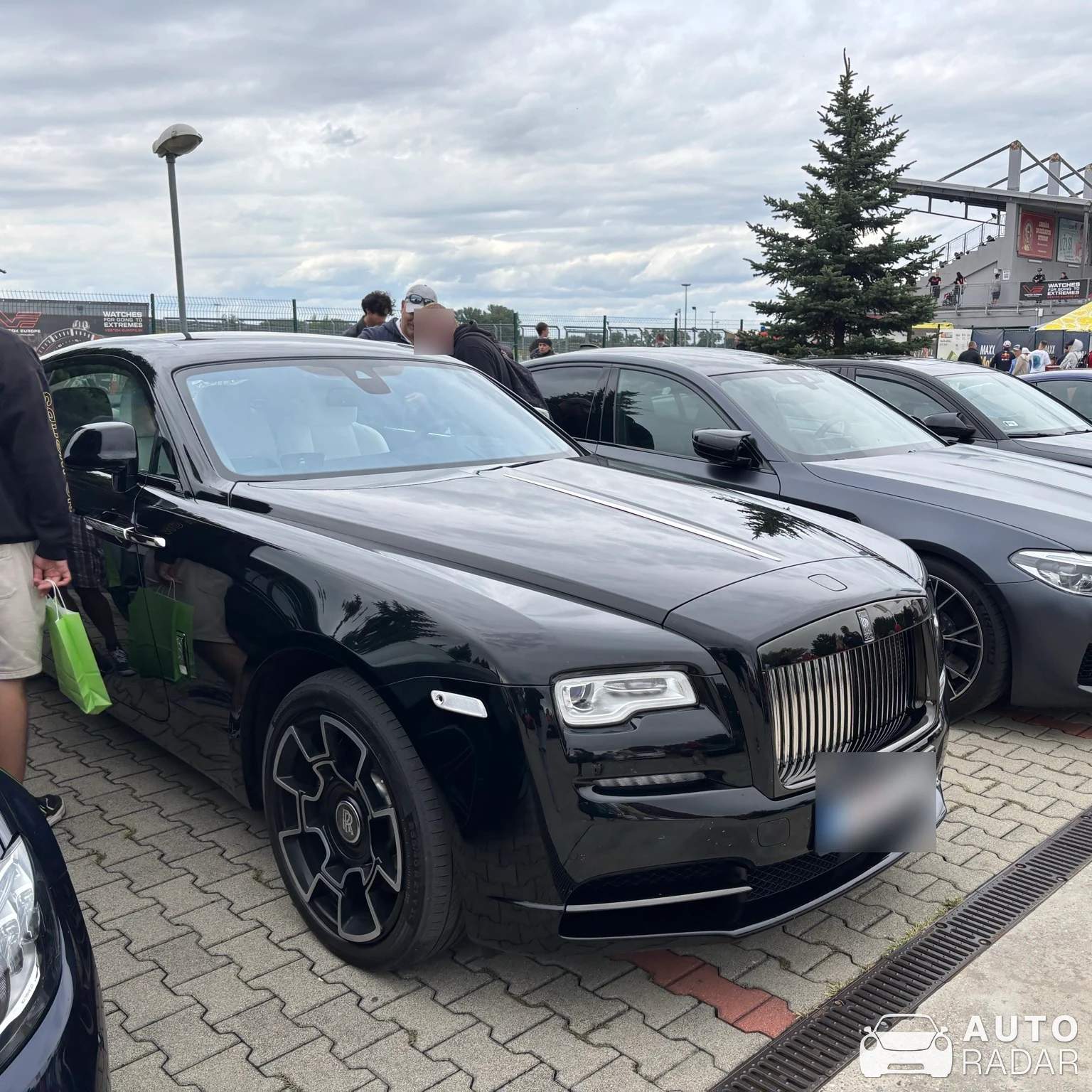 Rolls-Royce Wraith Series II Black Badge spotted in Orechová Potôň