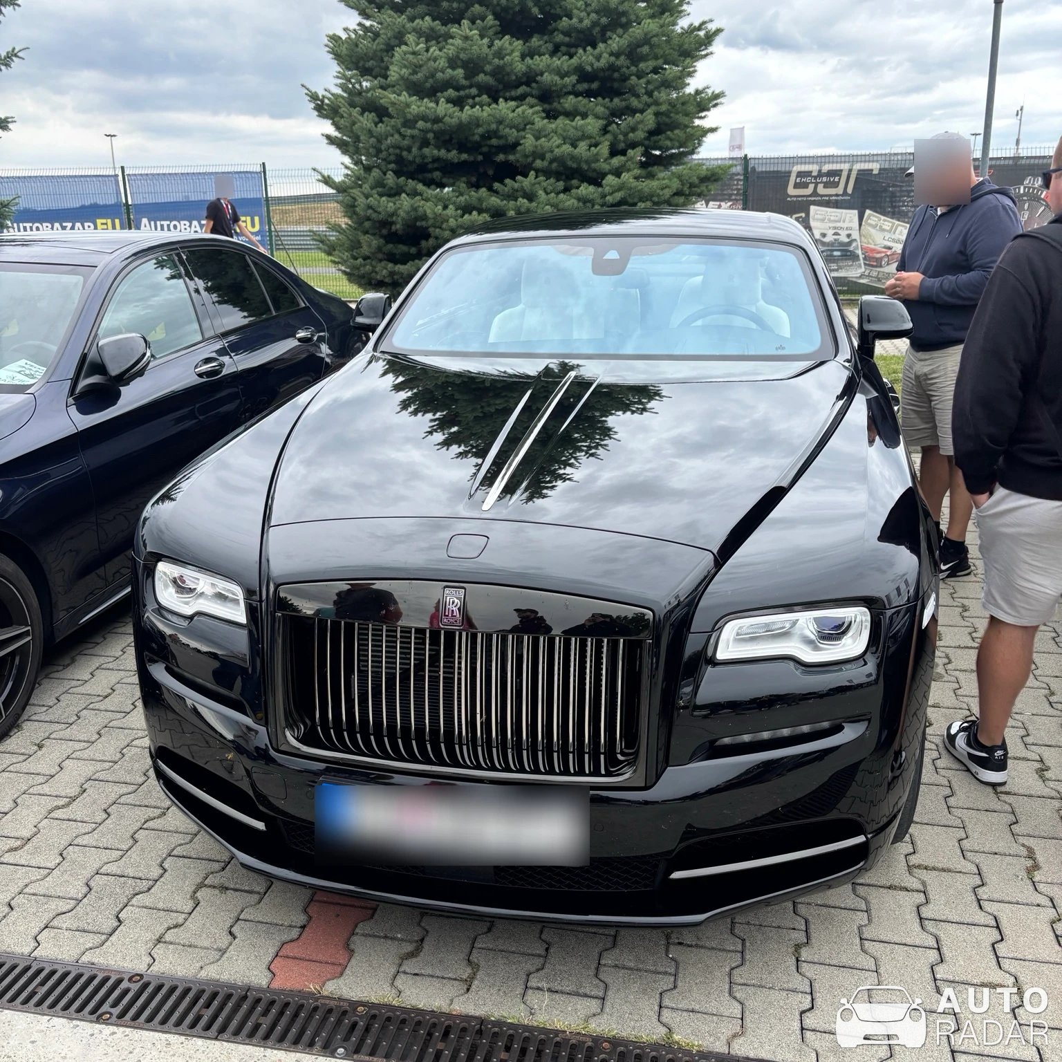 Rolls-Royce Wraith Series II Black Badge spotted in Orechová Potôň, Slovensko