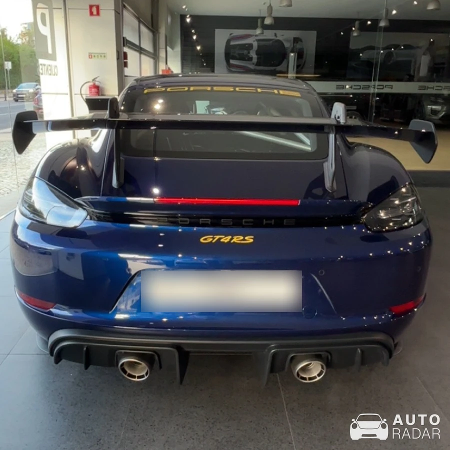 Porsche 718 Cayman GT4 RS spotted in Lisboa, Portugal