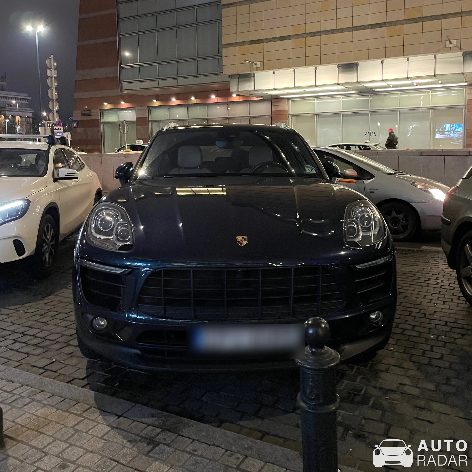 Porsche Macan spotted in Warszawa, Poland