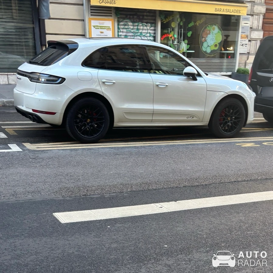 Porsche Macan GTS spotted in Paris, France